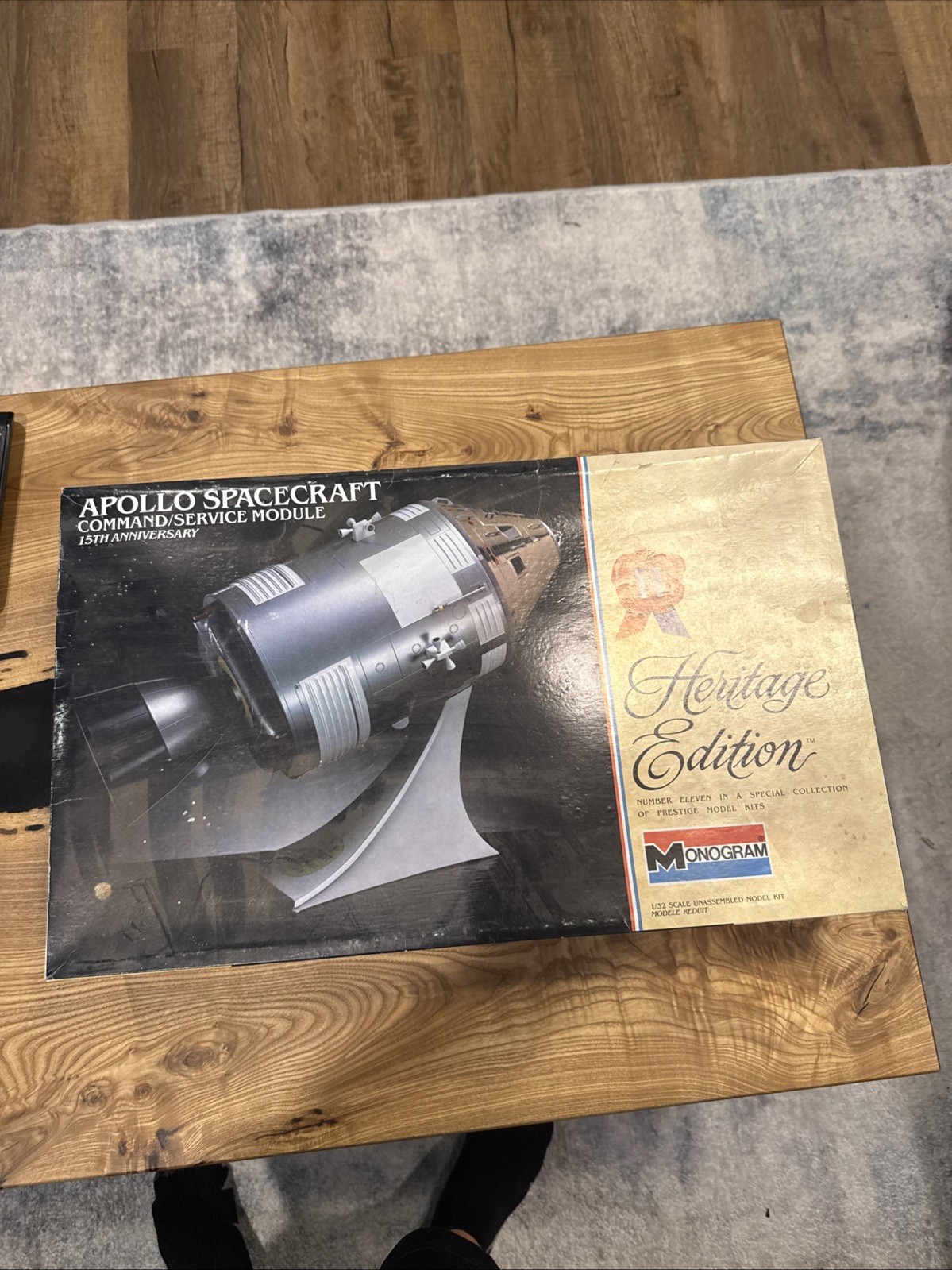 Monogram 1:32 Heritage Edition Apollo Spacecraft Command Service Module Opened