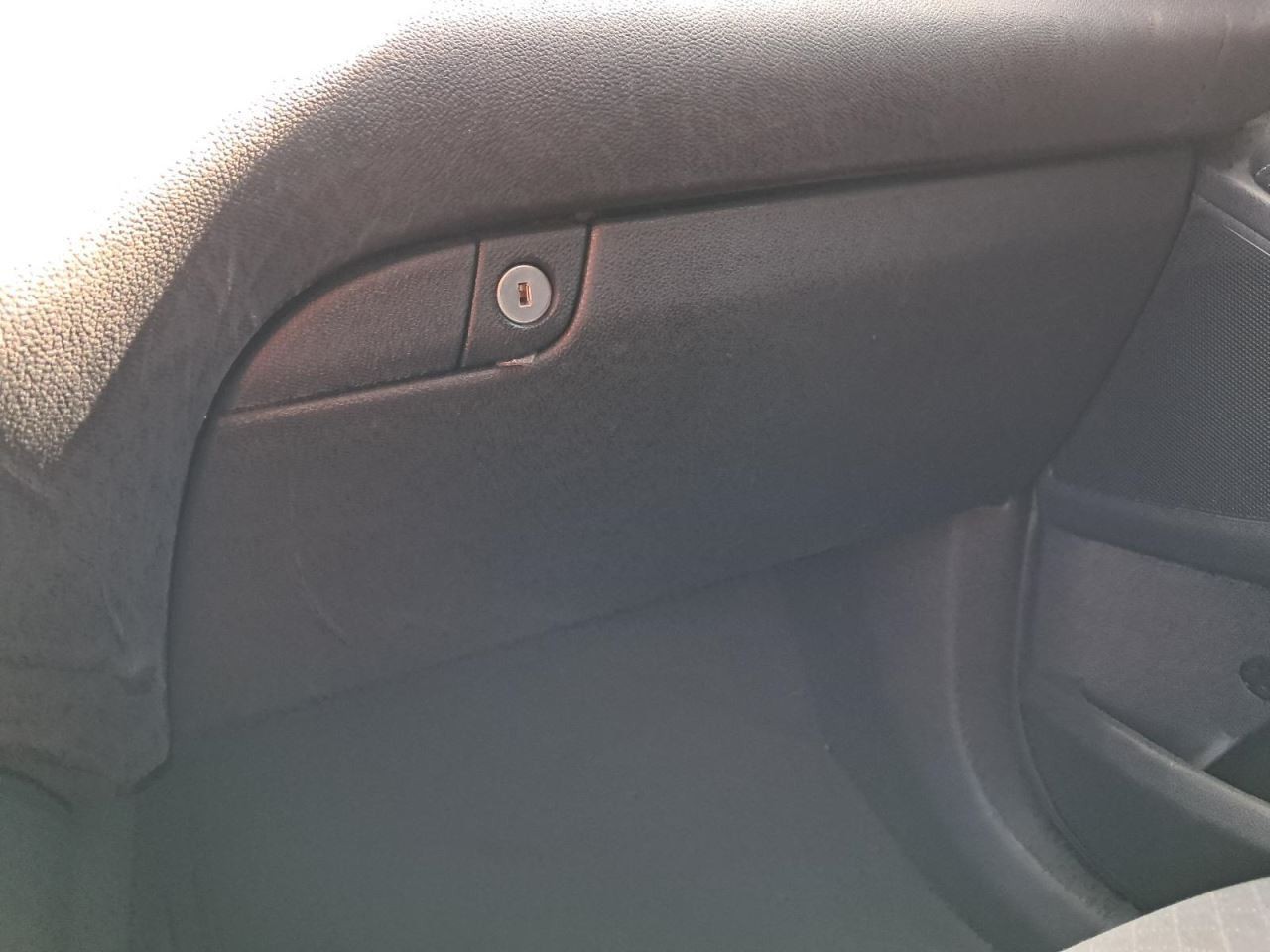SORENTO   2017 Glove Box 4773773