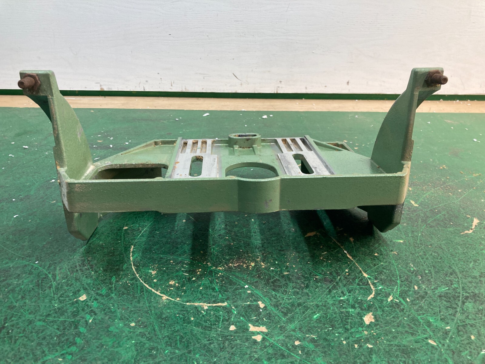 Inca 341.018 Table Saw - Arbor Cradle and Trunnions
