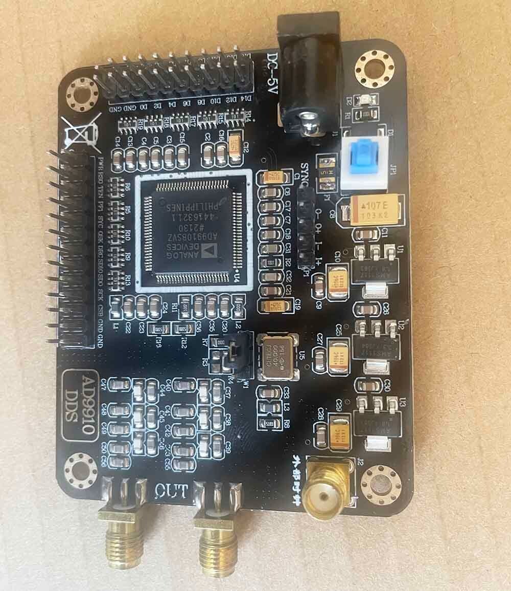 AD9910 DDS Module 14bit DAC 420M Output 1GSPS Samplign Rate Signal Generator