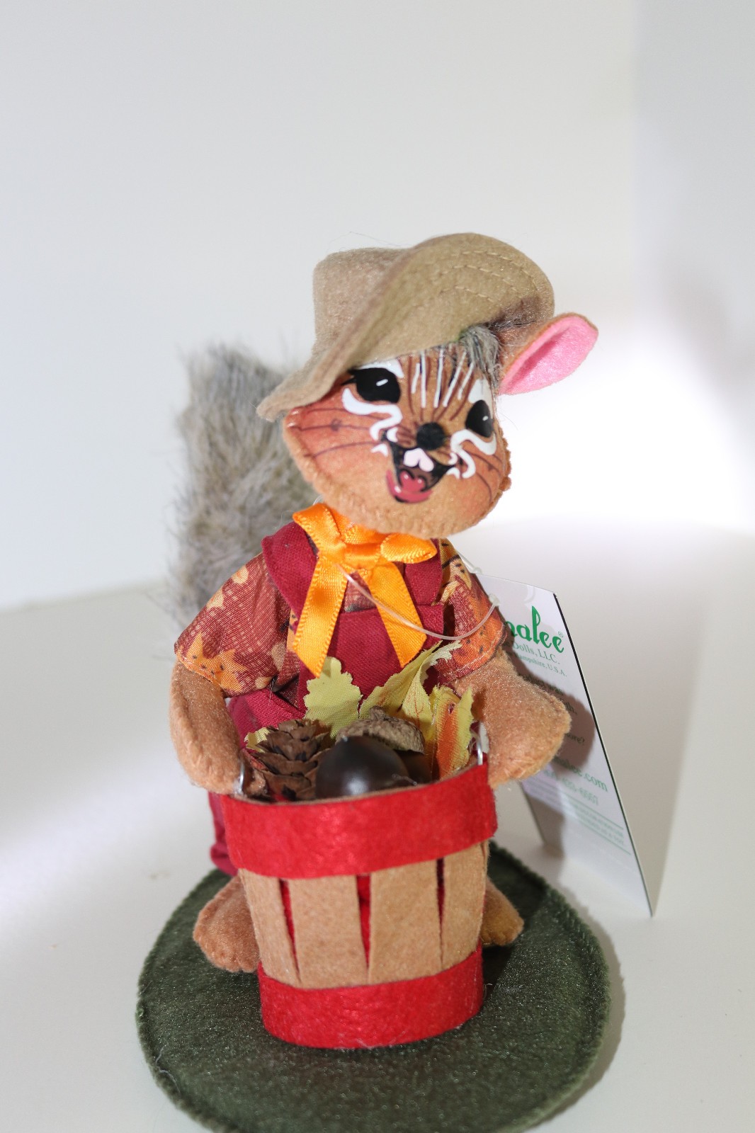 Annalee - Harvest Chipmunk with a full Basket 1971