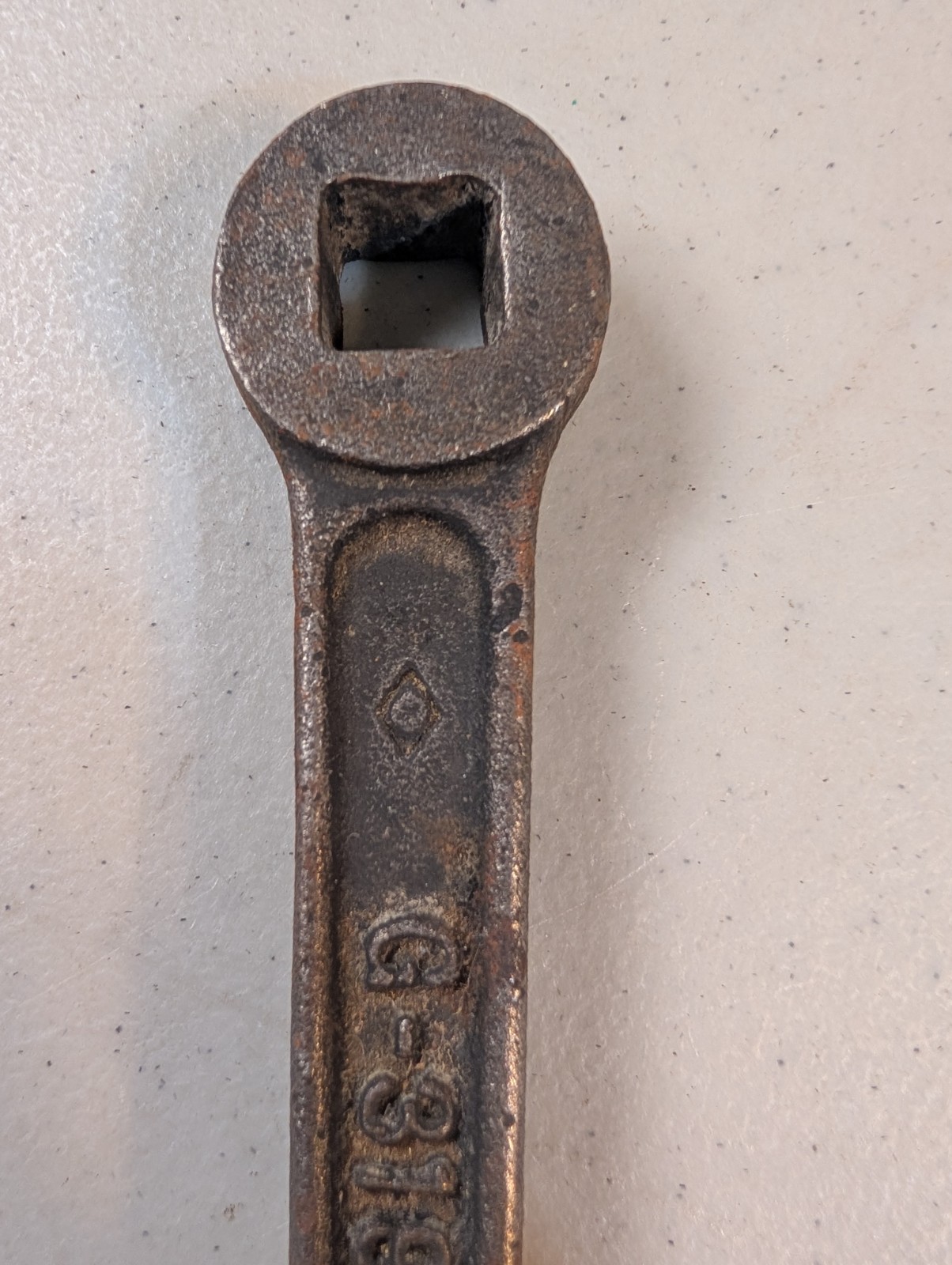 G 319 Bolt Header (?) 8" Tool