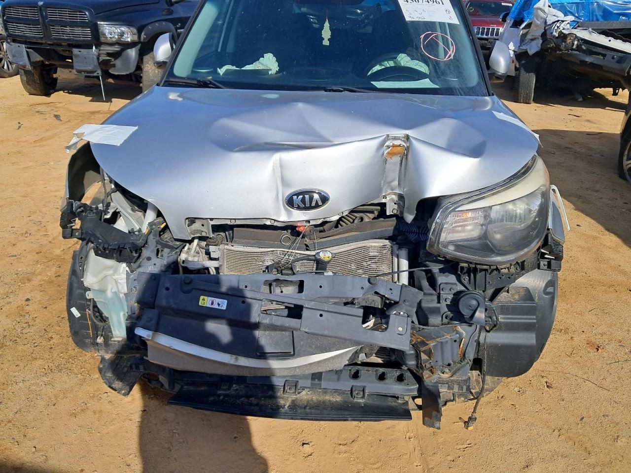 SOUL 2016 Glove Box 4884649