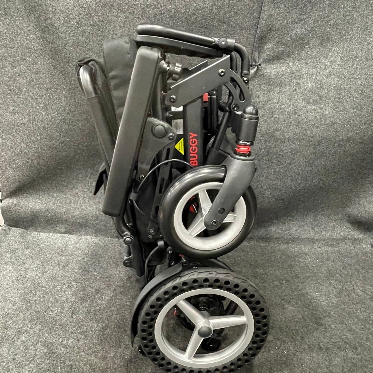 TRAVEL BUGGY DASH2 Ultra-Lite Power Wheelchair, Black*