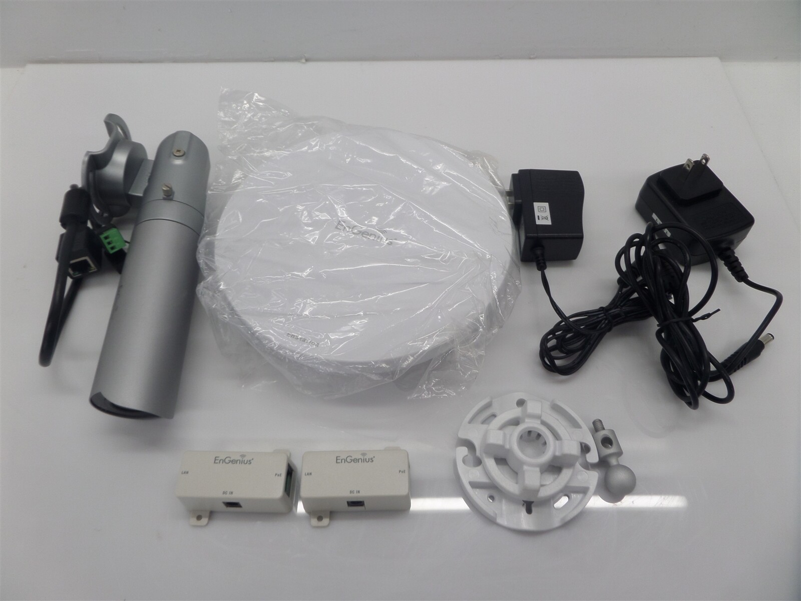 EnGenius EDS8015 Wireless IP Surveillance System