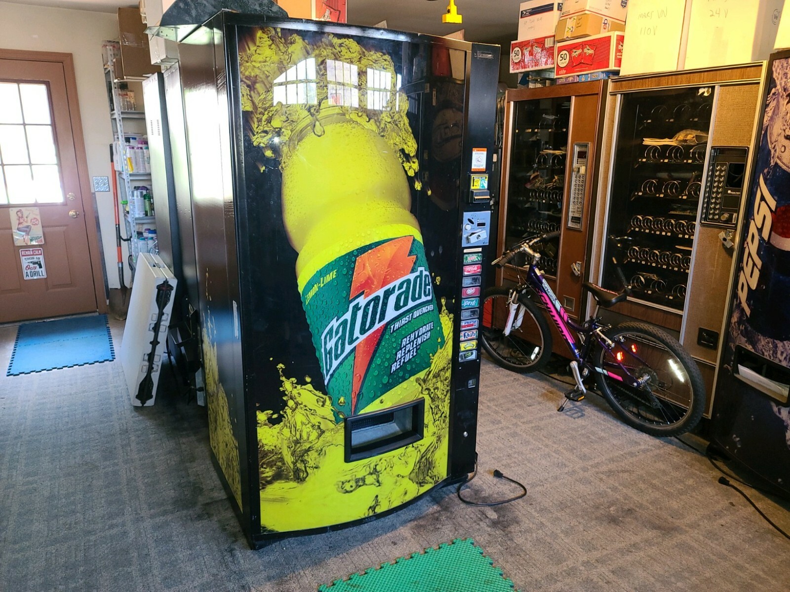VENDO 570, 576, 720, 721 & 840 SODA VENDING MACHINE COIN CHUTE WATER TRAY