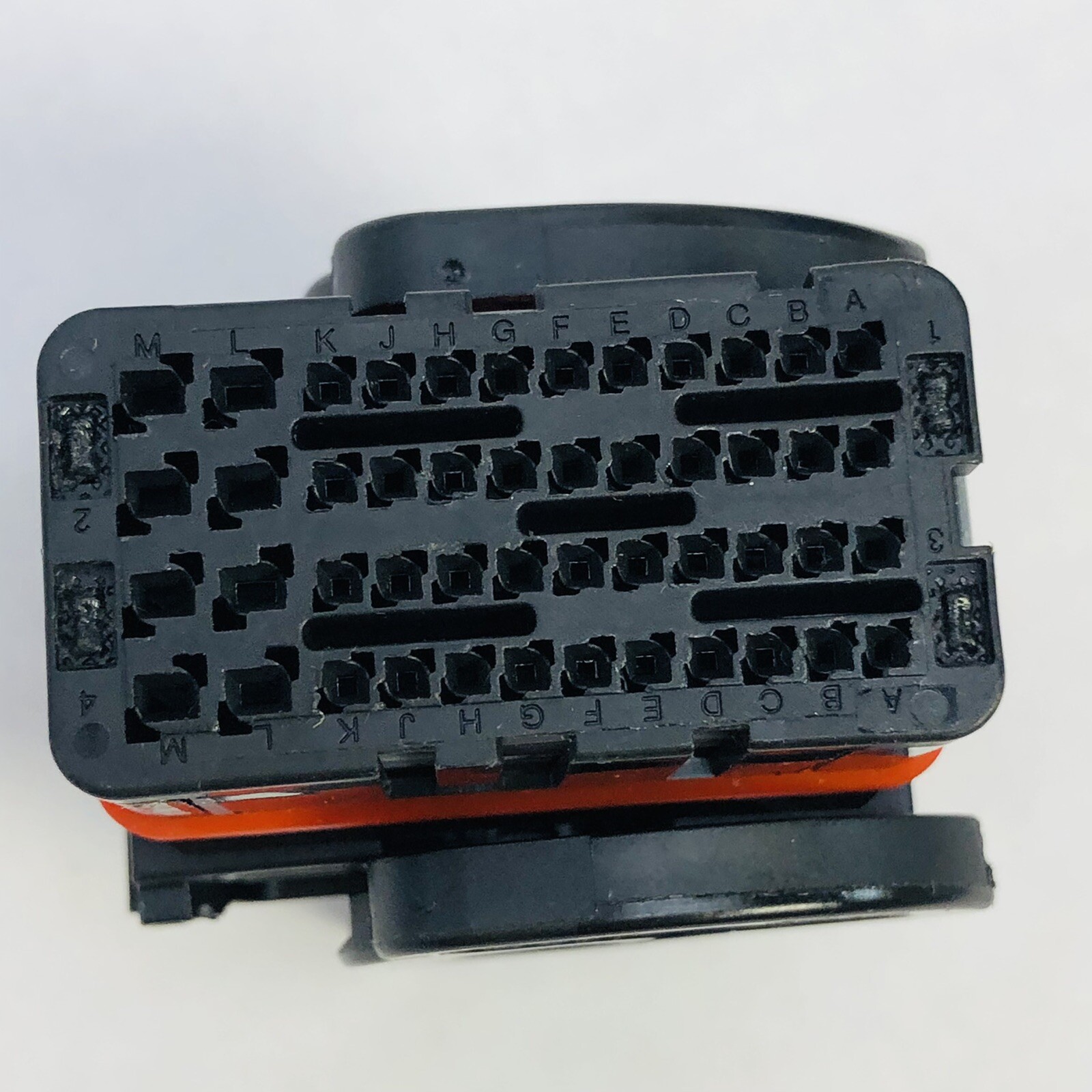 MOLEX - MCD 21093 AUTOMOTIVE CONNECTOR SOCKET 48 WAY- M2