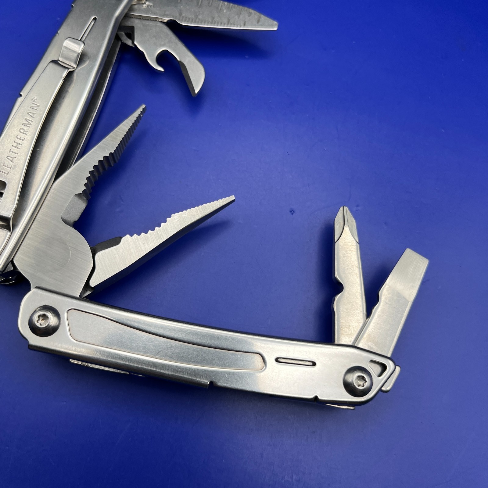 Leatherman Sidekick Multi-Tool, Knife, Pliers, Saw, Stainless