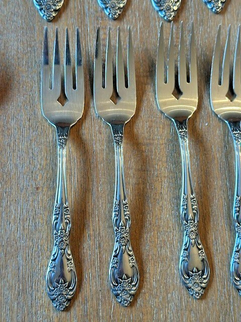 Oneida Profile Galveston Stainless Flatware 30 piece Set with original boxes
