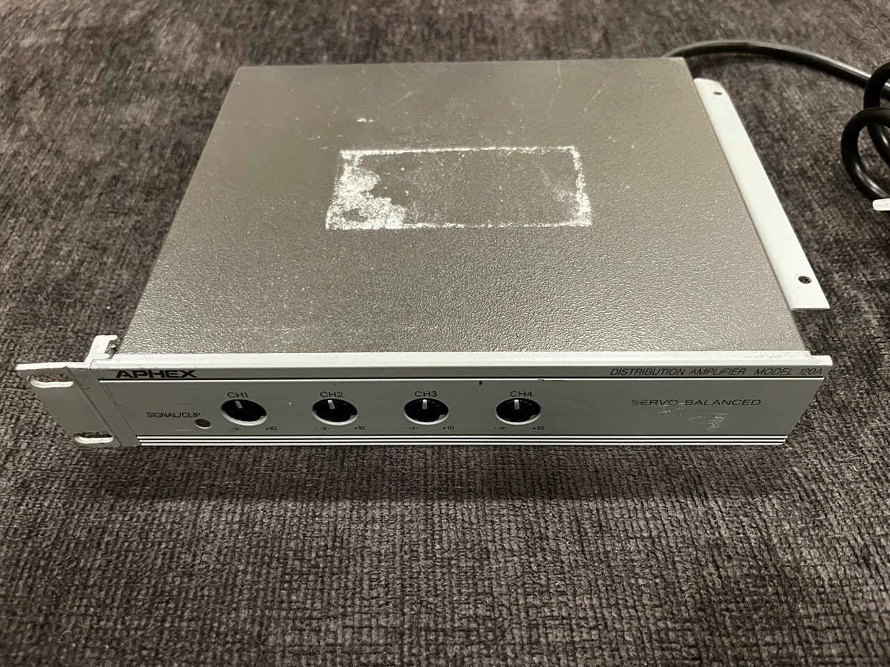 Aphex Model 120 1x4 Audio Distribution Amp Line Level Rack Unit