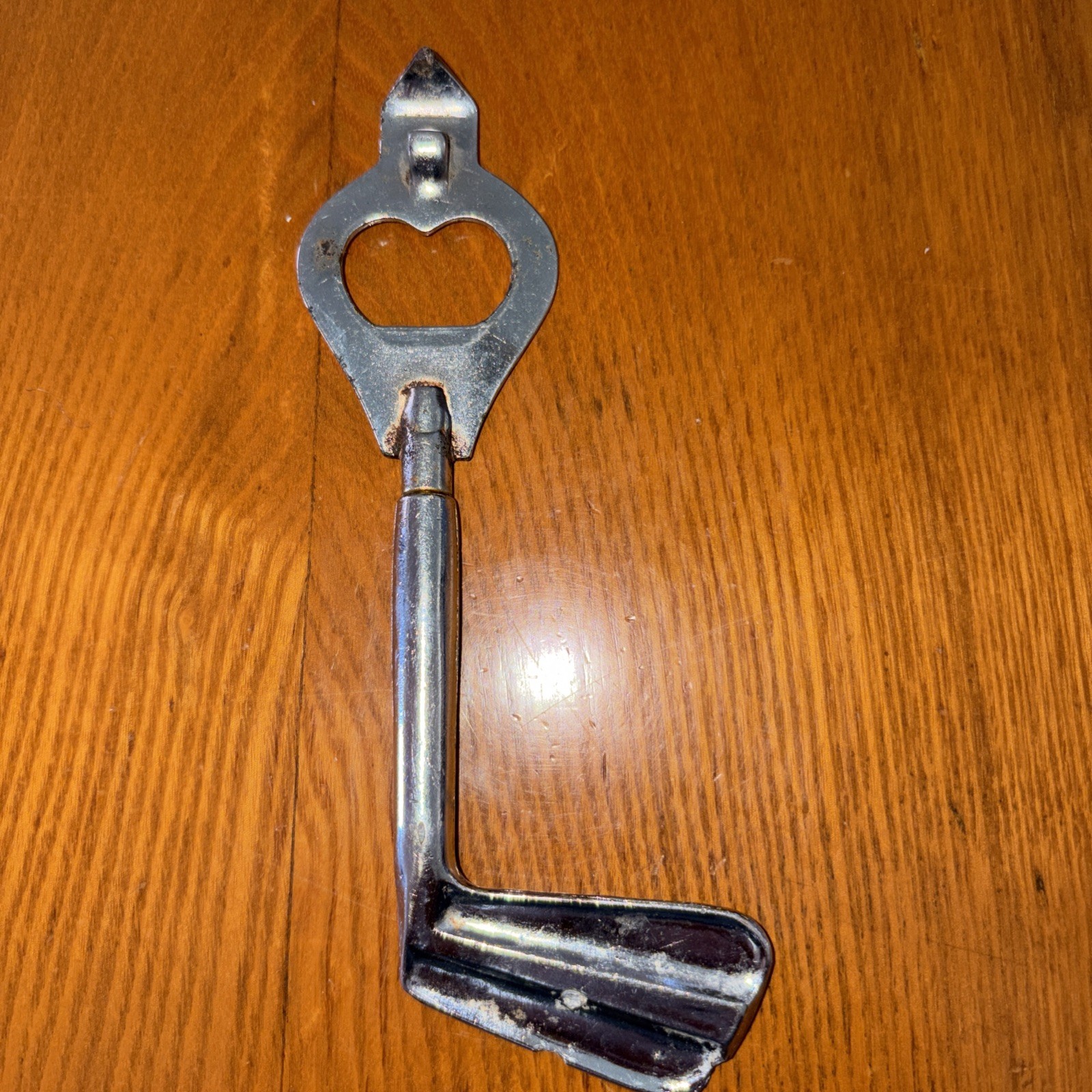 VINTAGE MID CENTURY NOVELTY GOLF CLUB BOTTLE/can Opener