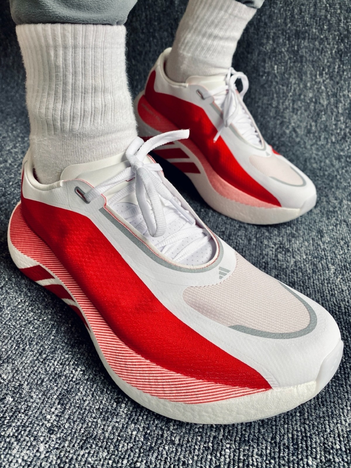 adidas Hyperboost Edge Cloud White Pure Ruby KI1913