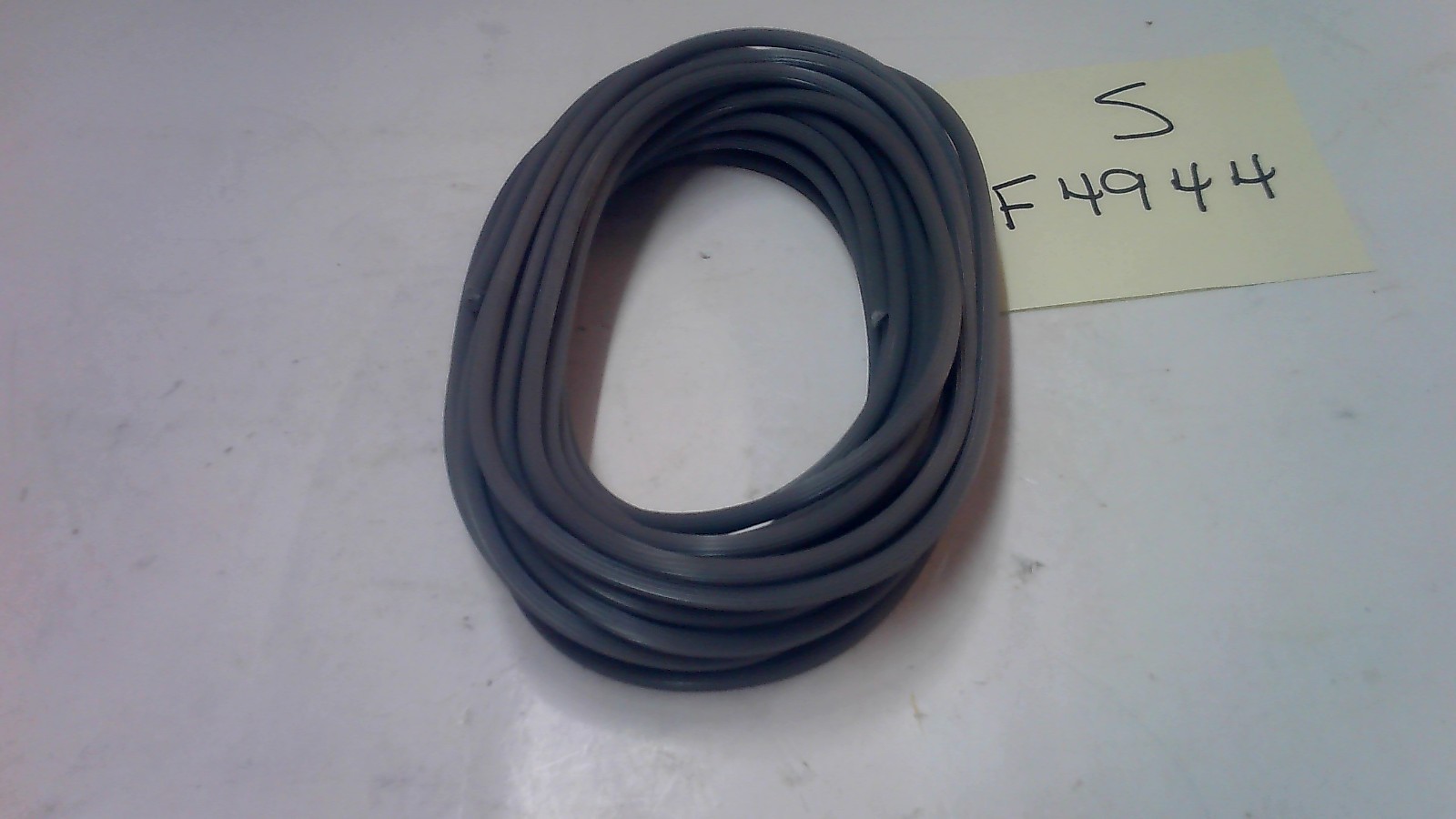 P-7635 ( .155 DIA.) GRAY SCREEN SPLINE ( 25FT)