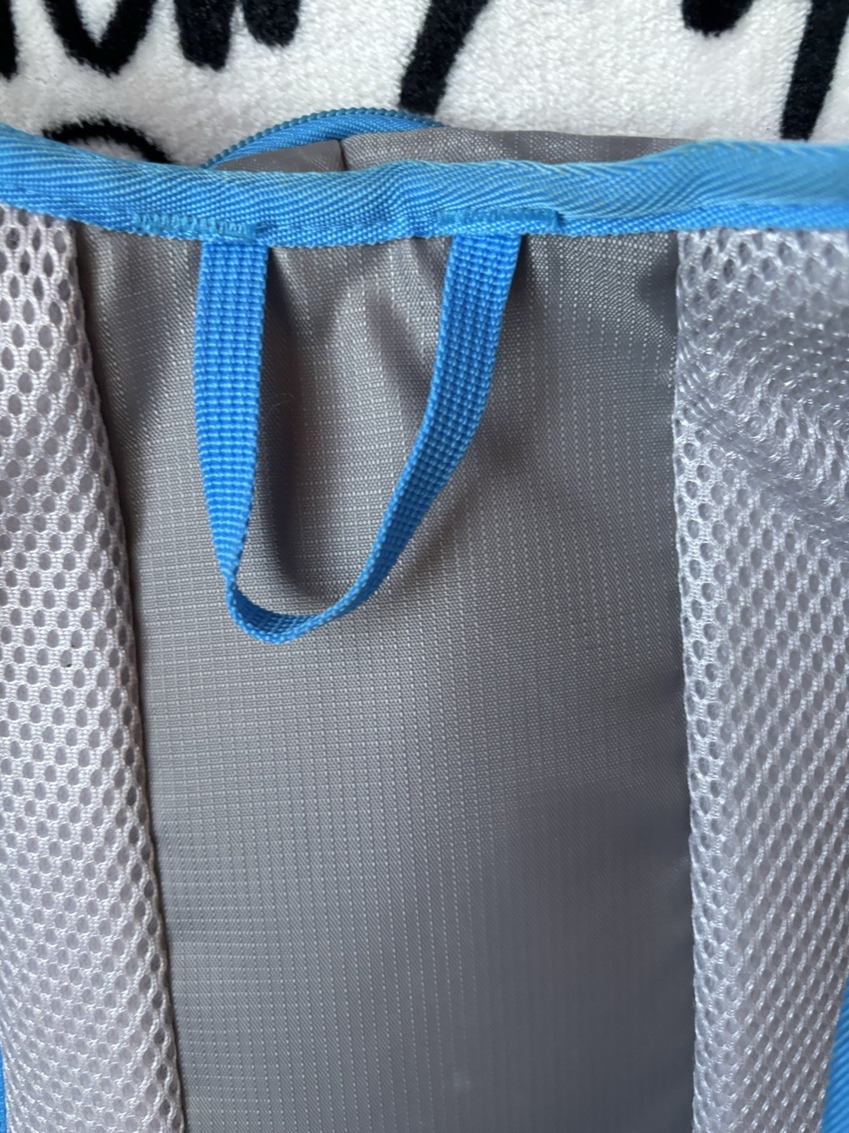 PATH & STREAM Blue/Grey 2 Liter Hydration Backpack New No Tags
