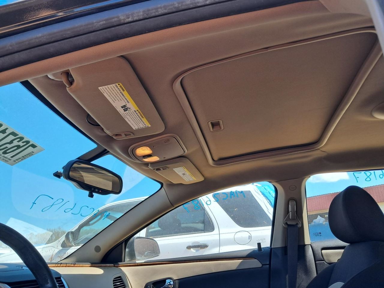 MALIBU 2011 Glove Box 5022771