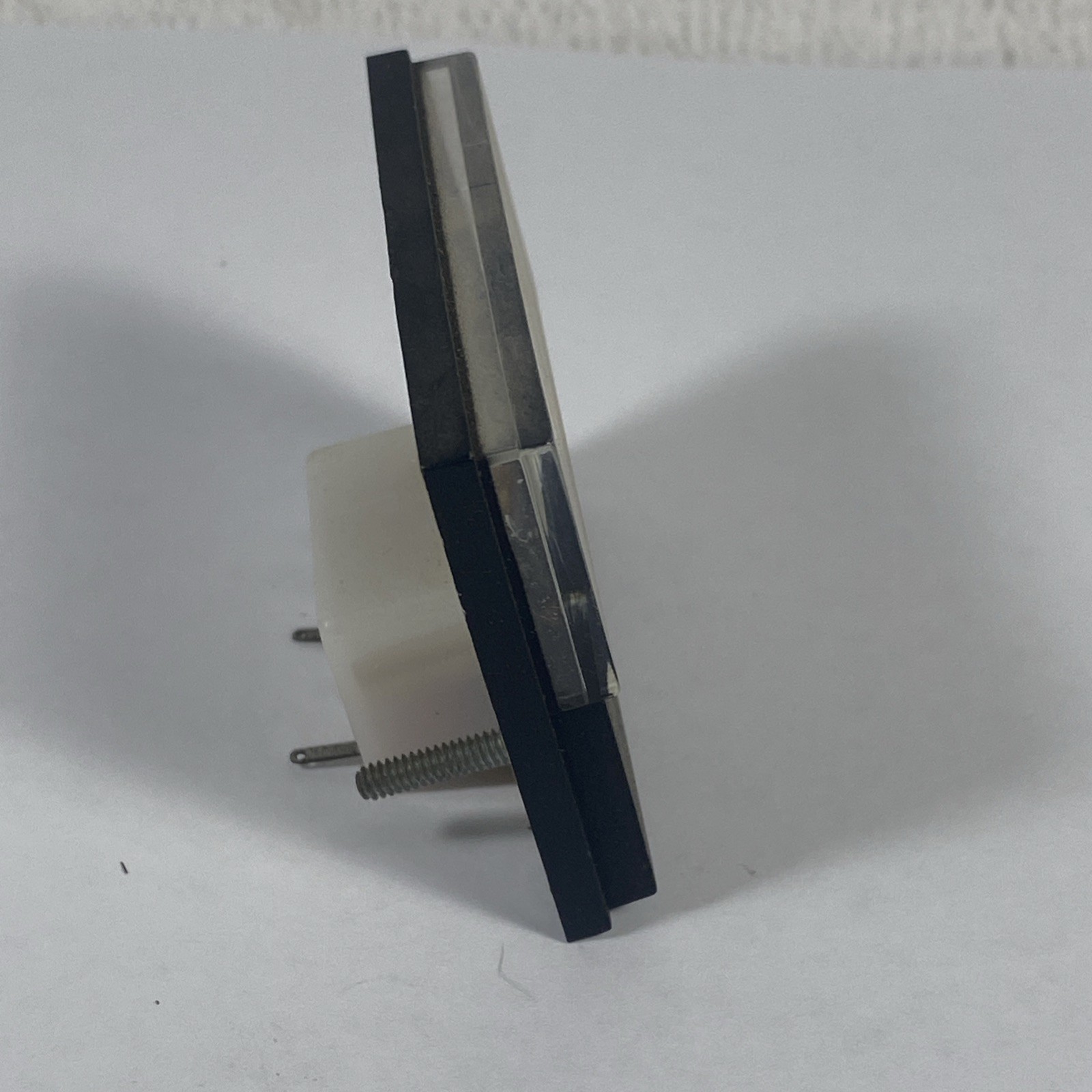 Modutec ~ 920050 -1 DC Milliamperes