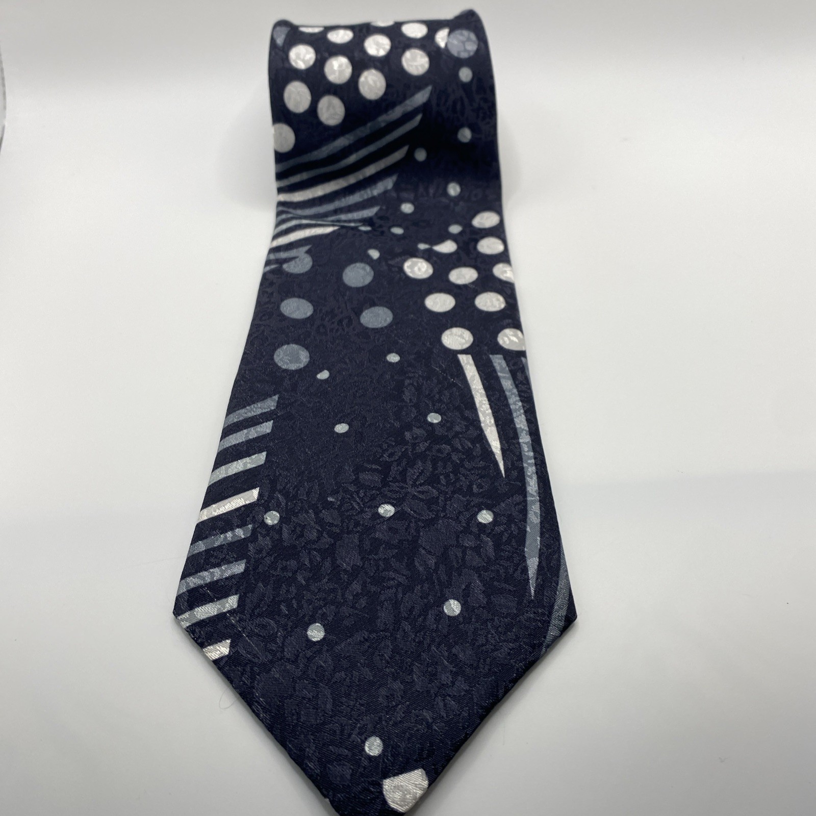 Unbranded Silk Men’s Tie With End Chopped Off