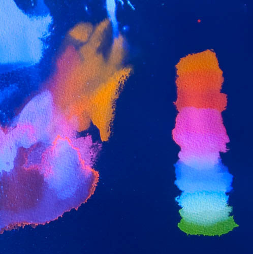 GLOWING Liquid: Neon/UV/Blacklight Reactive Dye / Paint
