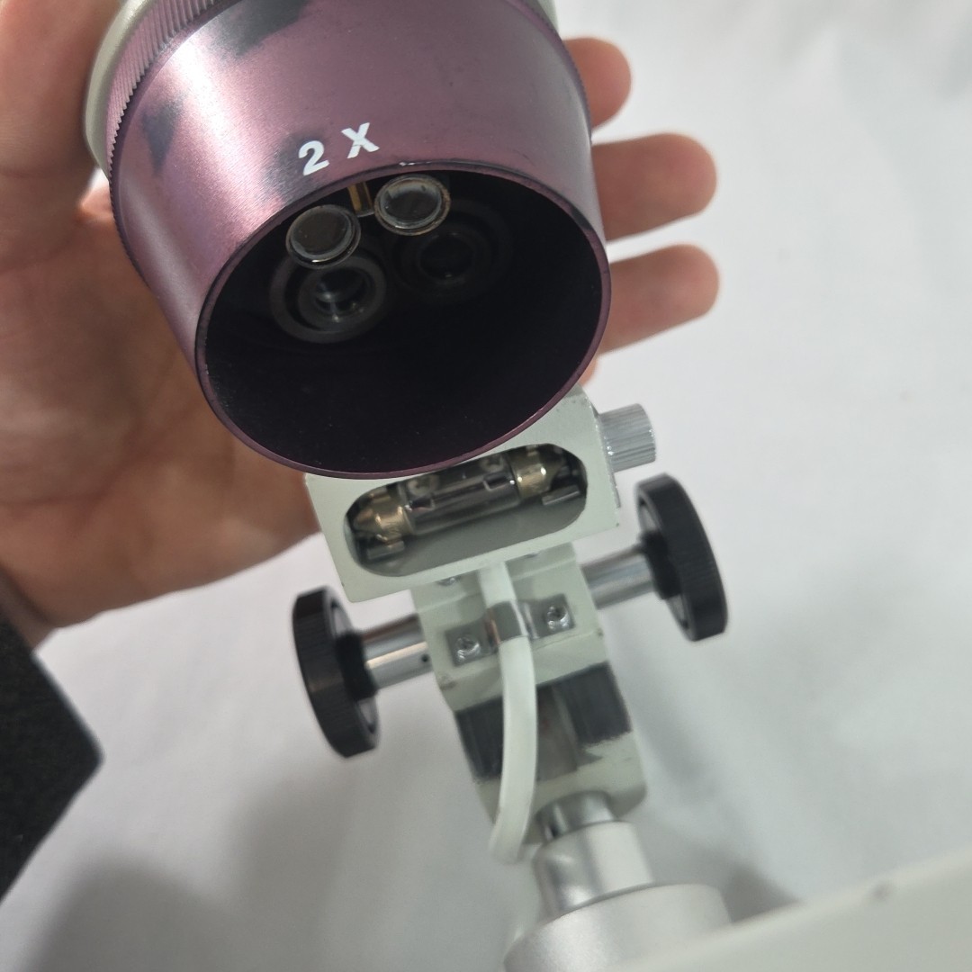 Edmunds Scientific Microscope AS IS - STORAGE UNIT FIND No Model # 2x 4x Lens