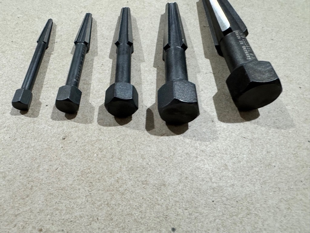UZ 5-Pc. Dual Action Screw Extractor set, Made in Germany (READ DESCRIPTION)