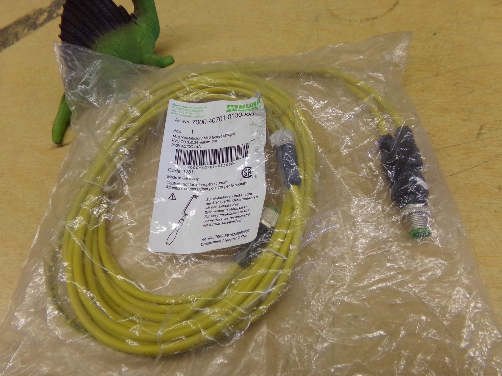 NEW Murr Elektrik 7000-40701-0130300, Cable *Free Shipping*