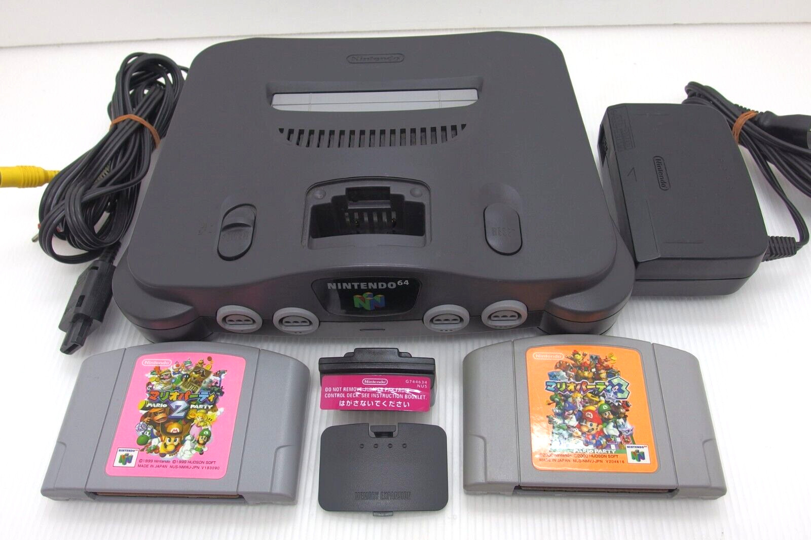 Nintendo 64 Gray Console Lot Plays USA Canada Japan regions Official N64 9
