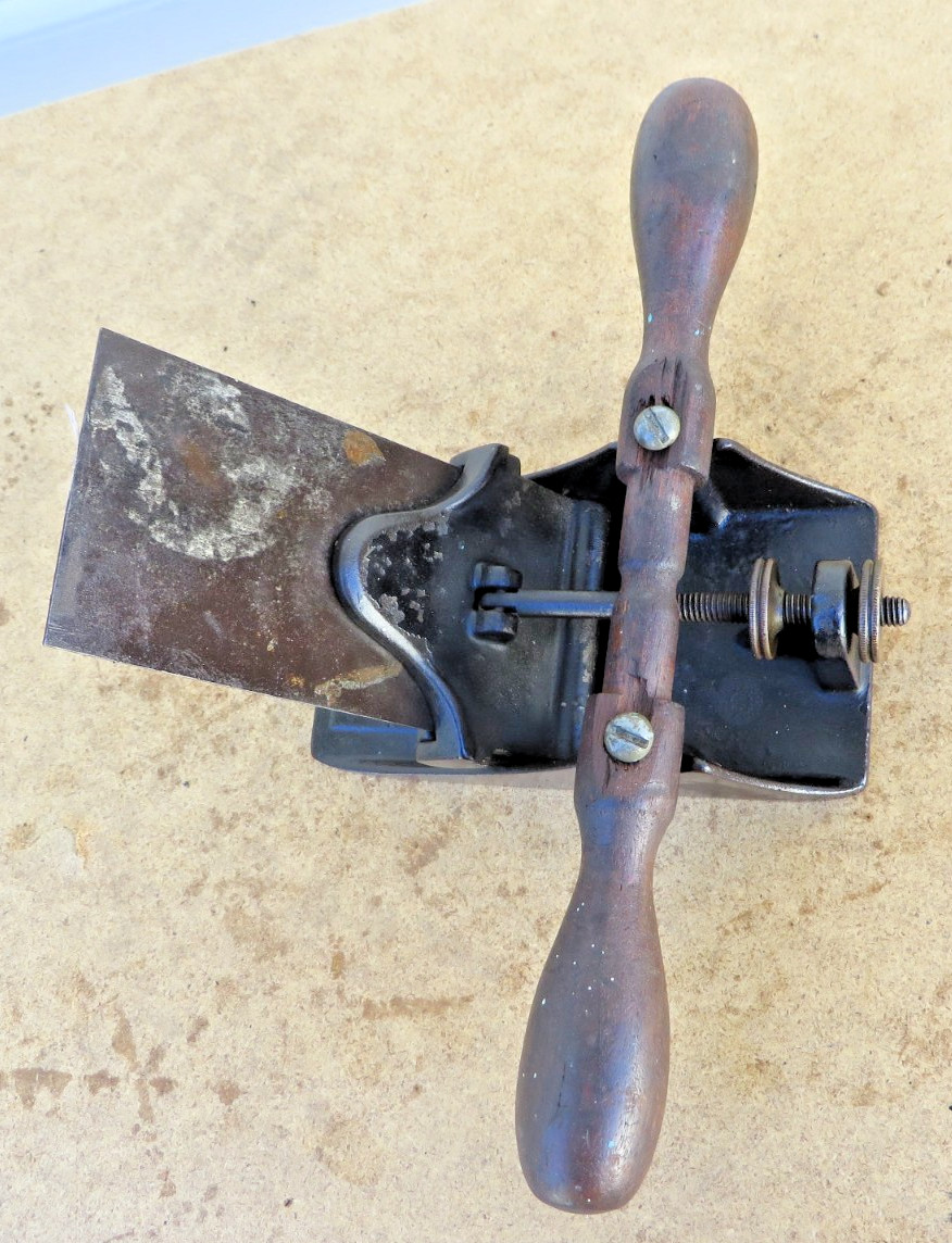 Union Two Handle 4C Wood Scraper (1M)