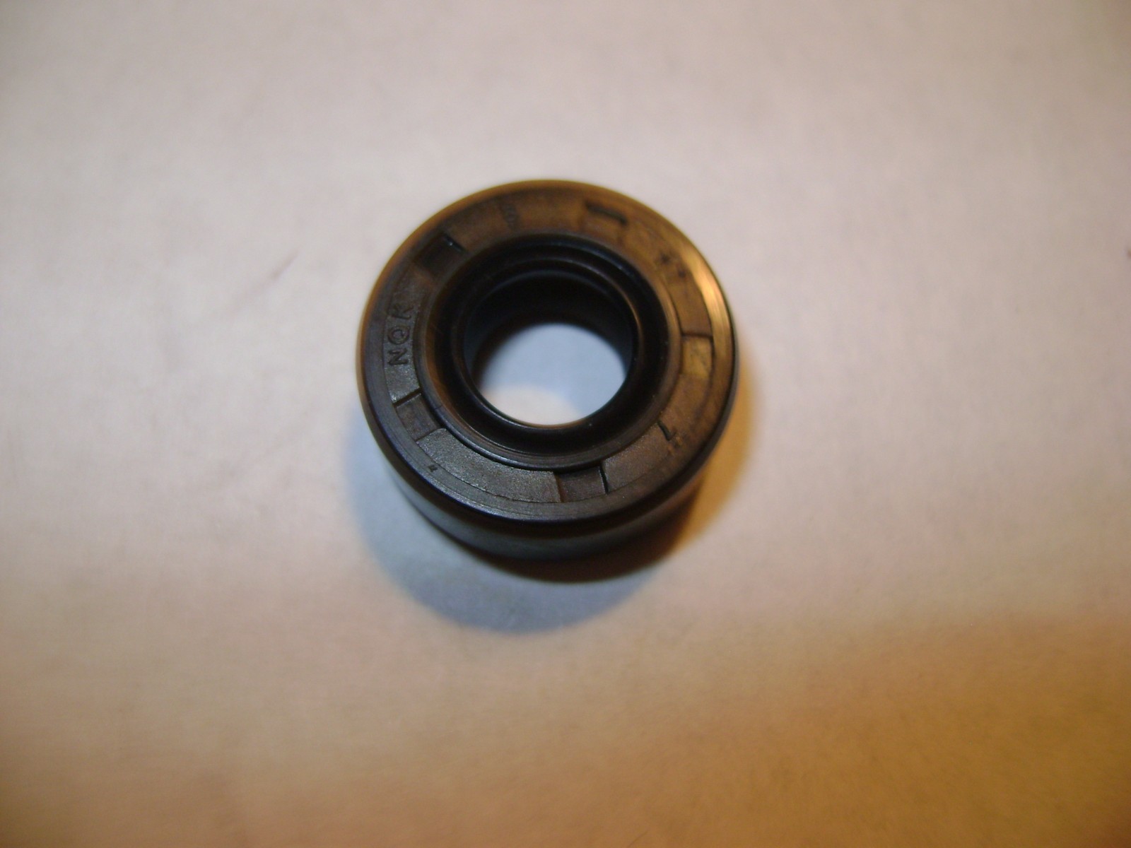 NEW TC 8X17X7 DOUBLE LIPS METRIC OIL / DUST SEAL 8mm X 17mm X 7mm