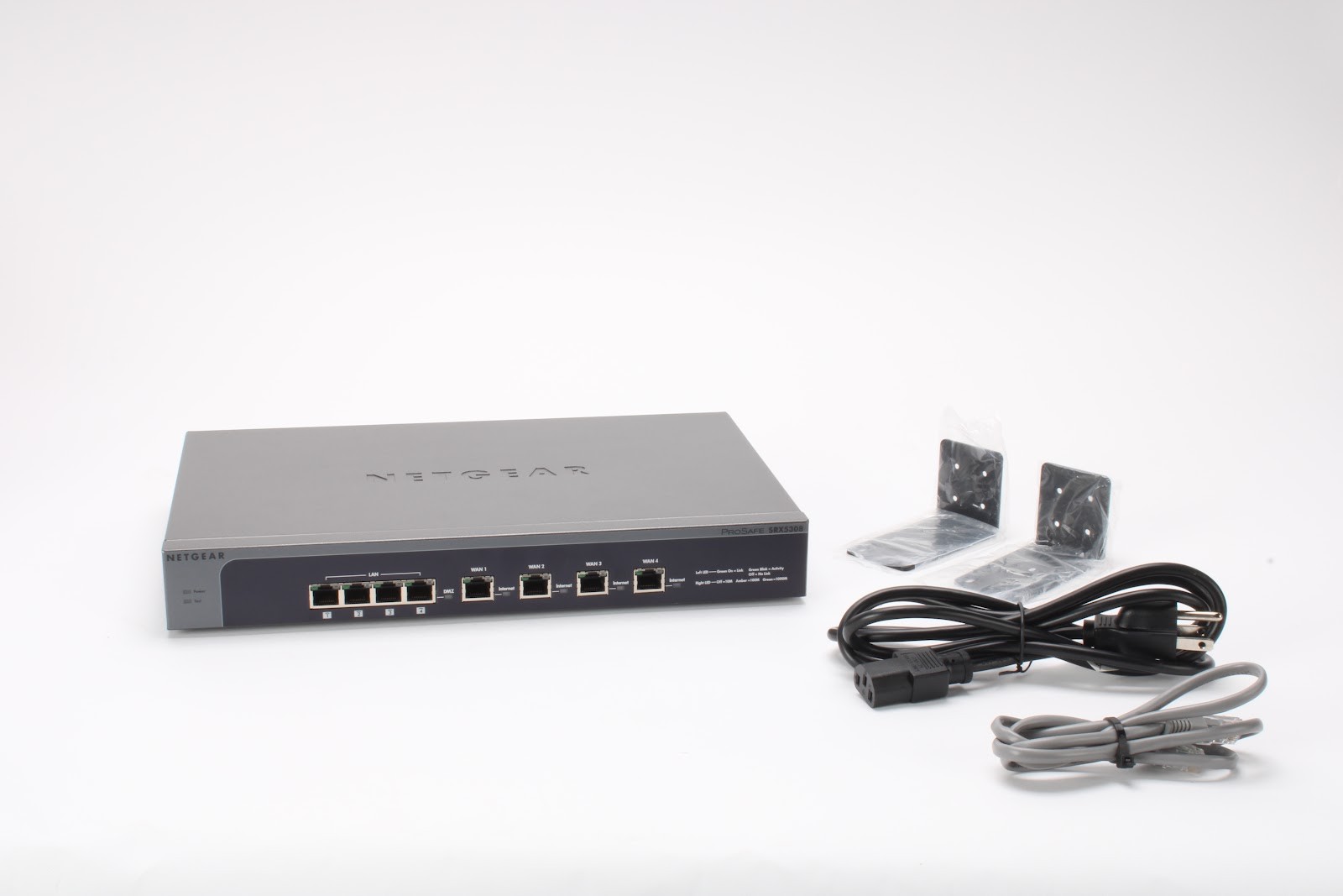 NETGEAR SRX5308 Prosafe Gigabit Quad WAN SSL VPN Firewall With Accessories