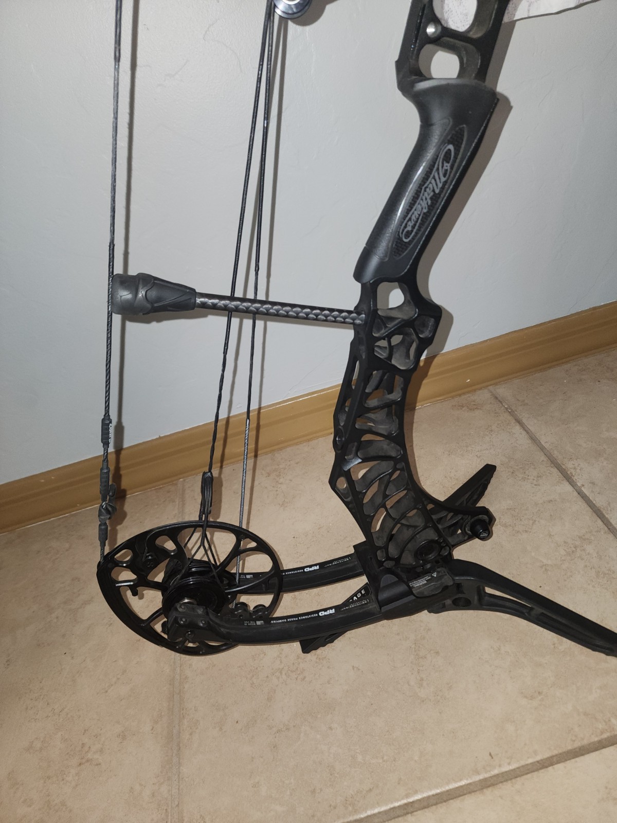 Matthew's Phase 4 Bow 33 Left Hand