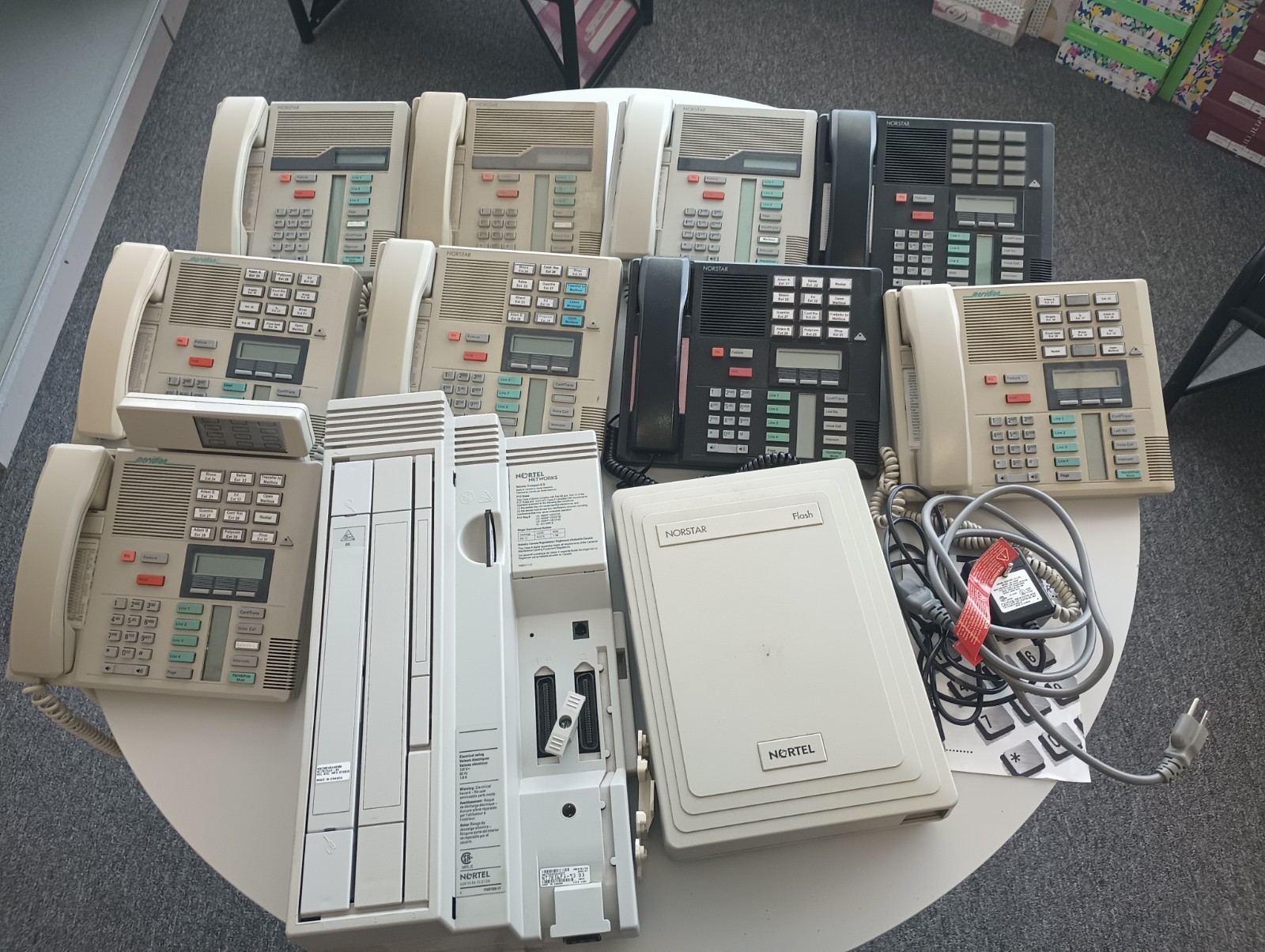 Nortel Norstar CICS Compact System with VM & 9 Phones