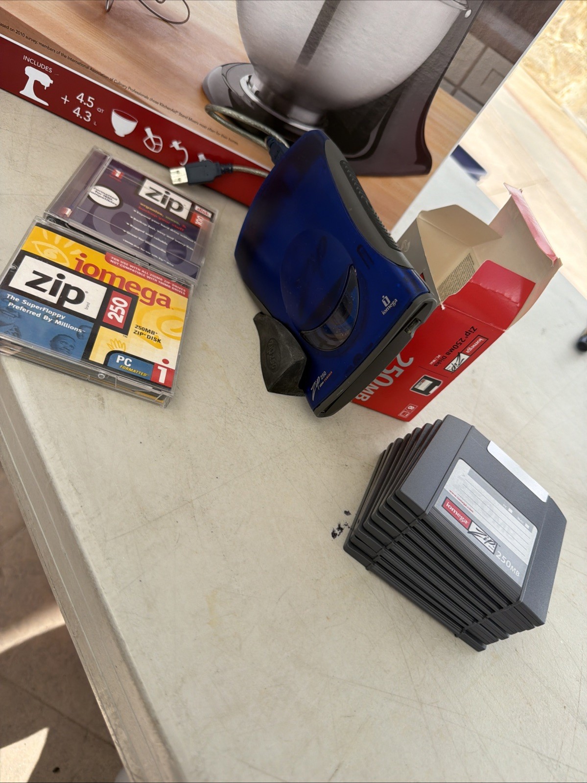 Iomega Zip 250 250MB External USB Powered Zip Drive Z250USBPCMBP w/ Disks 🔥