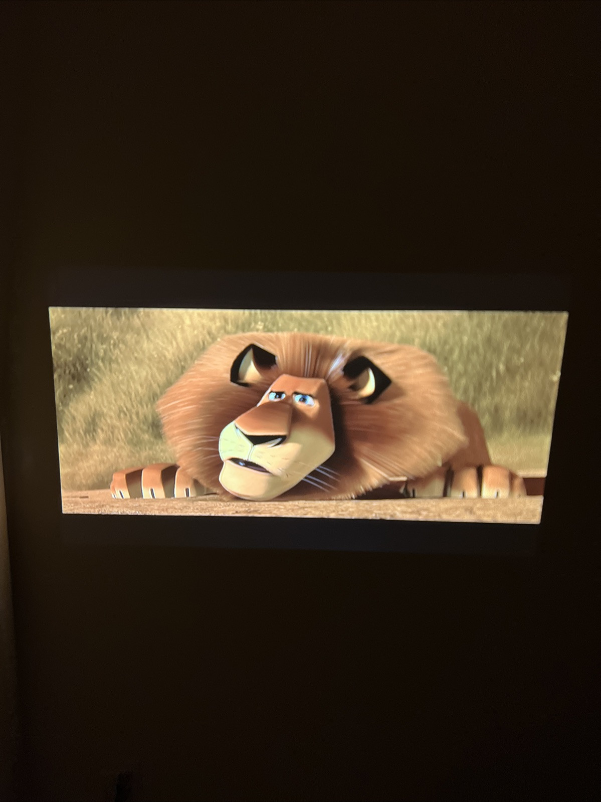 RCA HOME THEATER PROJECTOR 1080p (PRJ280)