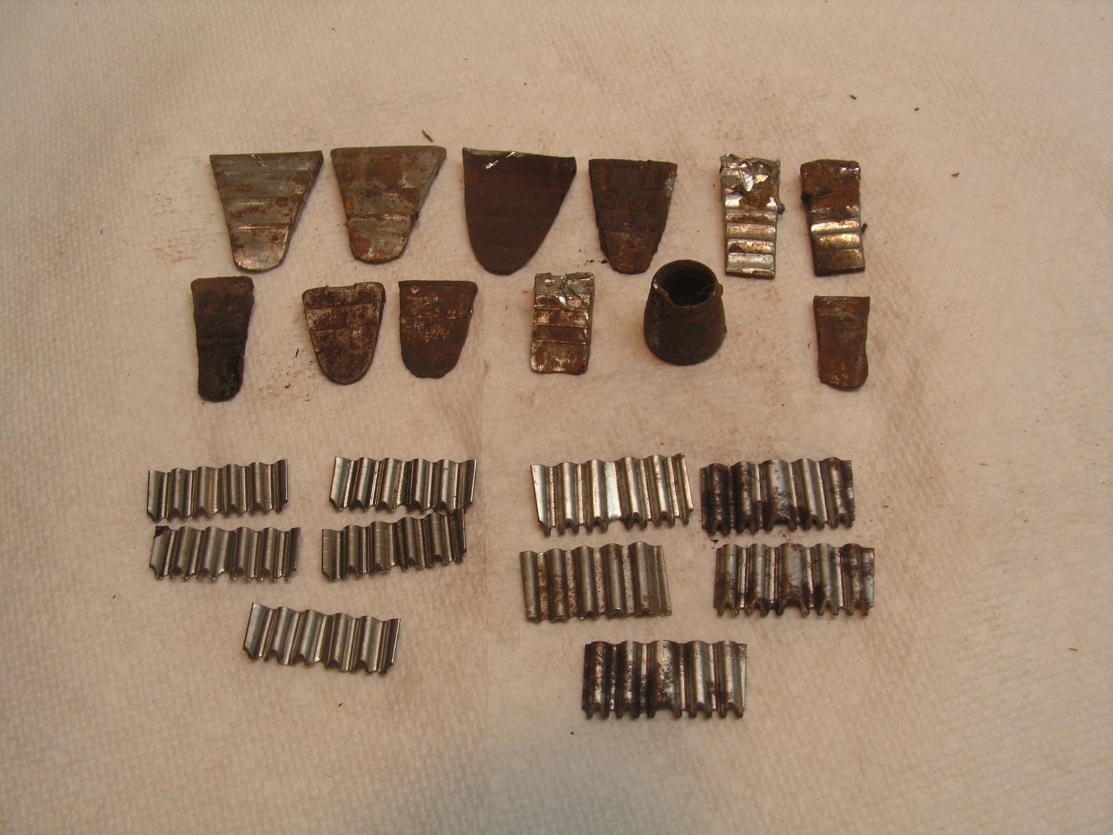 12 Original Vintage Hammer & Hatchet Take up Wedges + 10 Waffle Fasteners