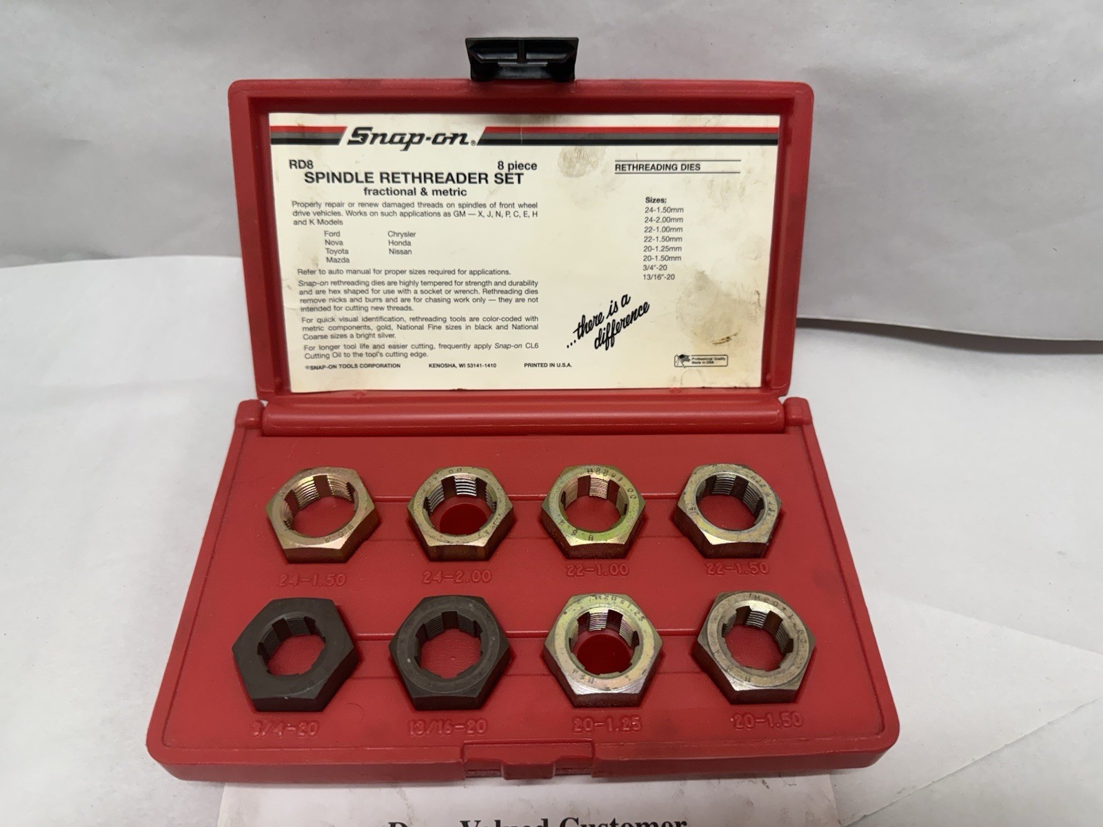 Snap-On USA SAE & Metric Bolt Thread Rethreading Rethreader Die Set RD-8