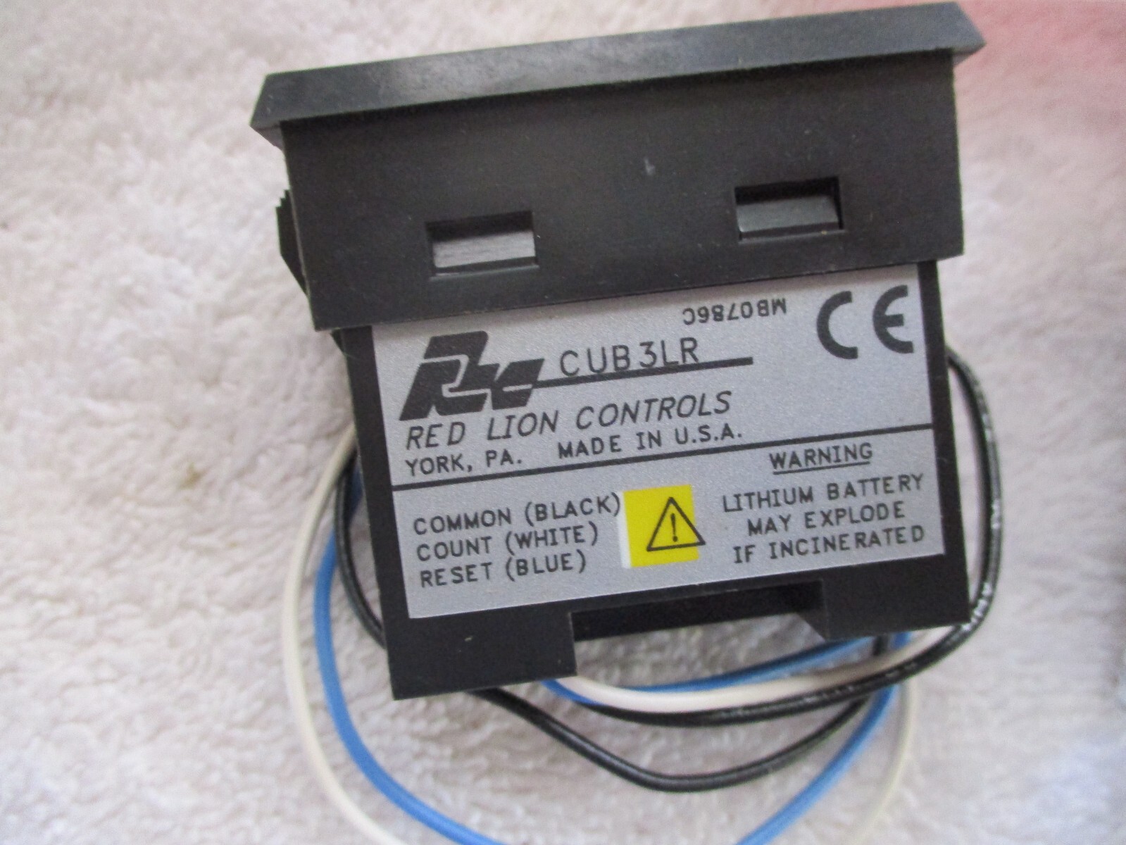 NIB Red Lion Controls LCD Digital Counter CUB3LR00