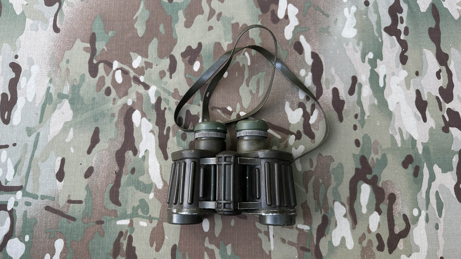 US ISSUE GERMAN MADE HENSOLDT WETZLAR 8X30 BINOCULARS
