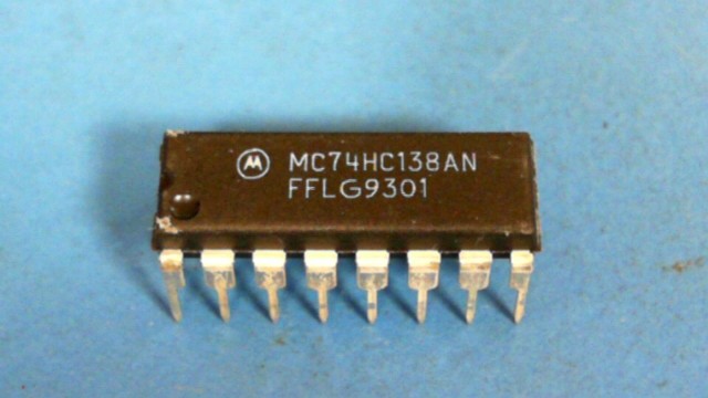 New (90pcs) MC74HC138AN MOTOROLA IC Logic