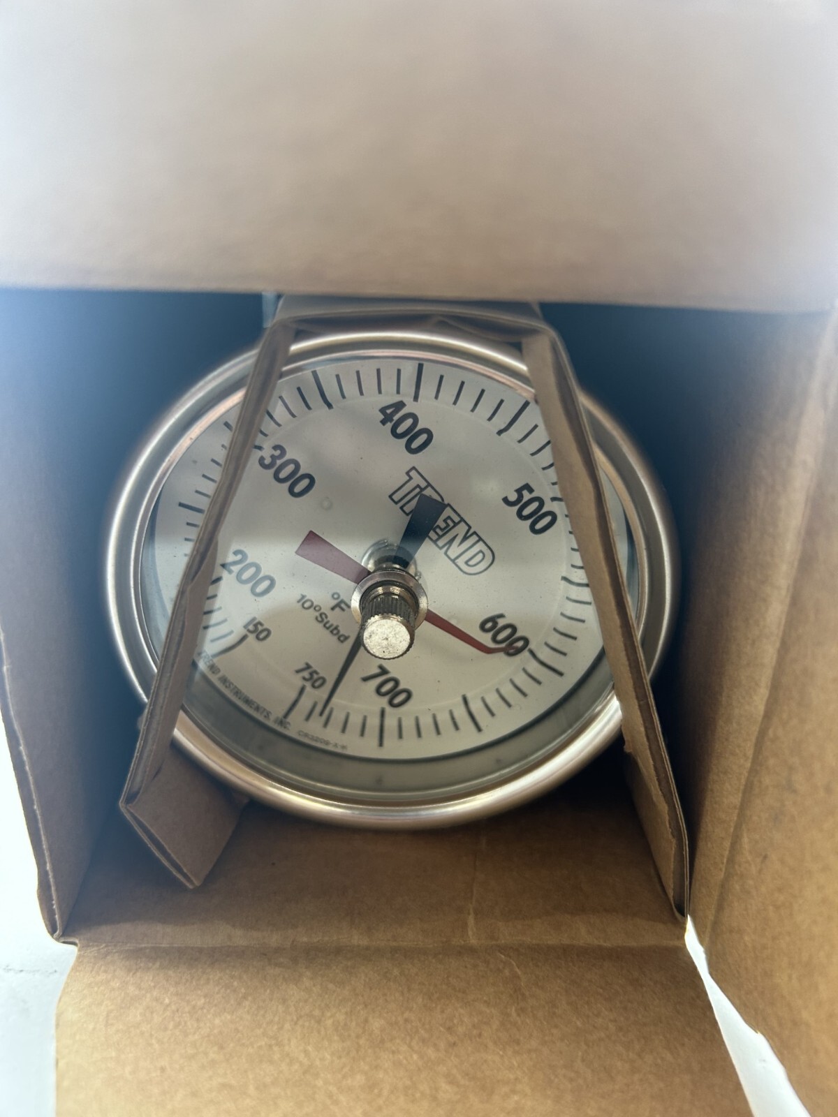 TREND Instruments Model 30 1Bimetal Thermometer 150-750F 1/2" NPT - Brand New