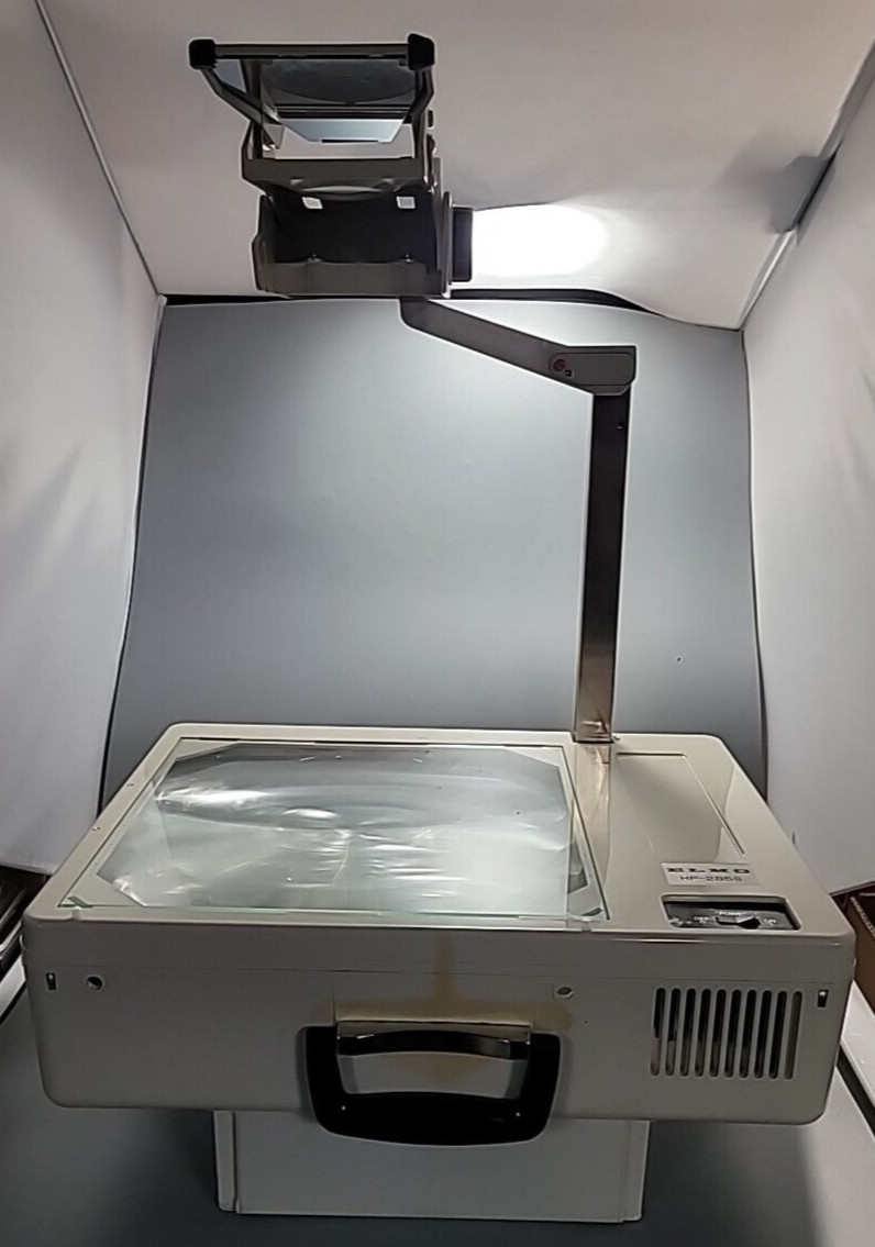 ELMO RETRO TRANSPARENCY OVERHEAD PROJECTOR MODEL HP-285S *FOR PARTS*