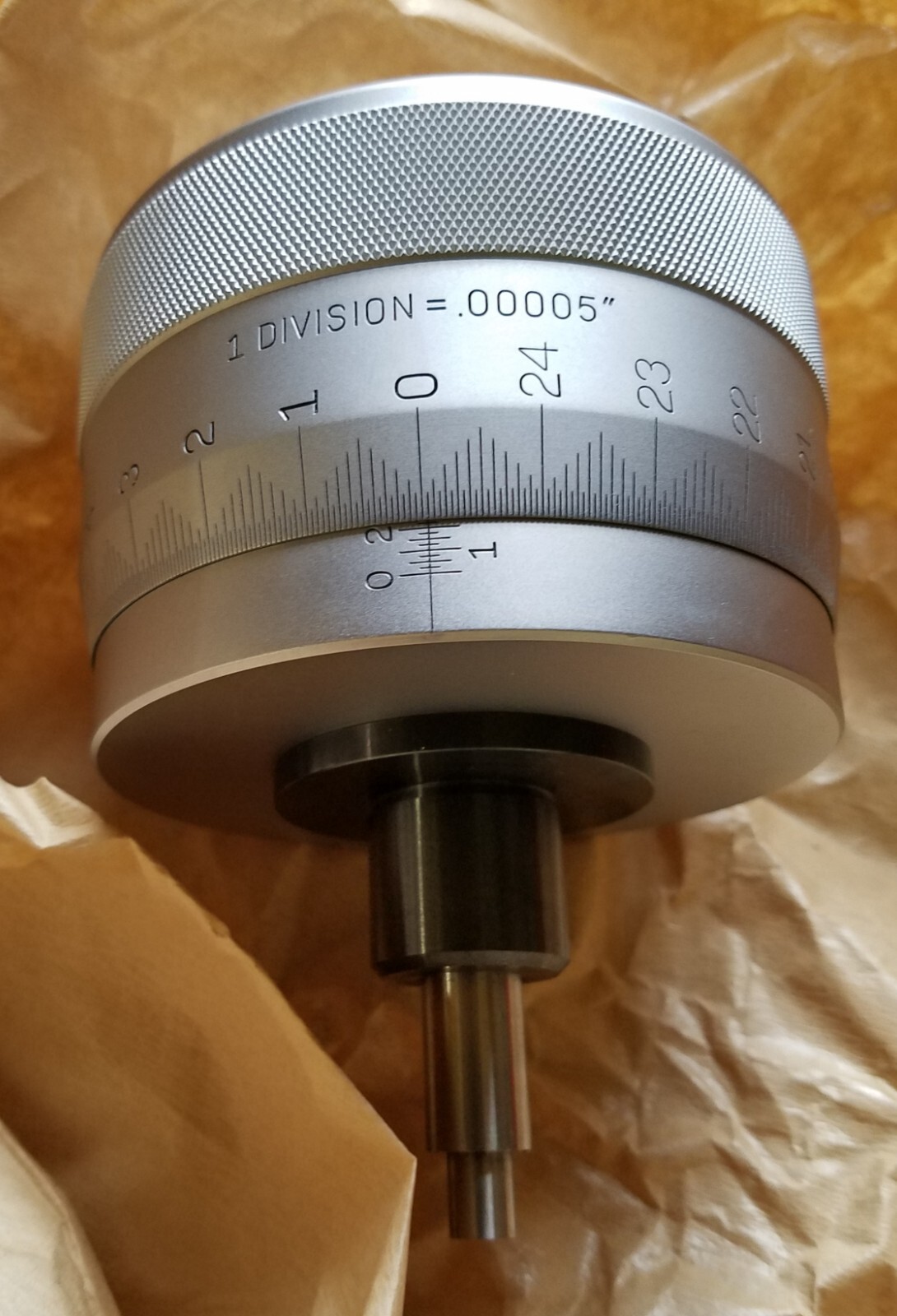 Starrett T469HSP micrometer head.  4" dia. head, 1" range, 0.00005" grad's. NEW