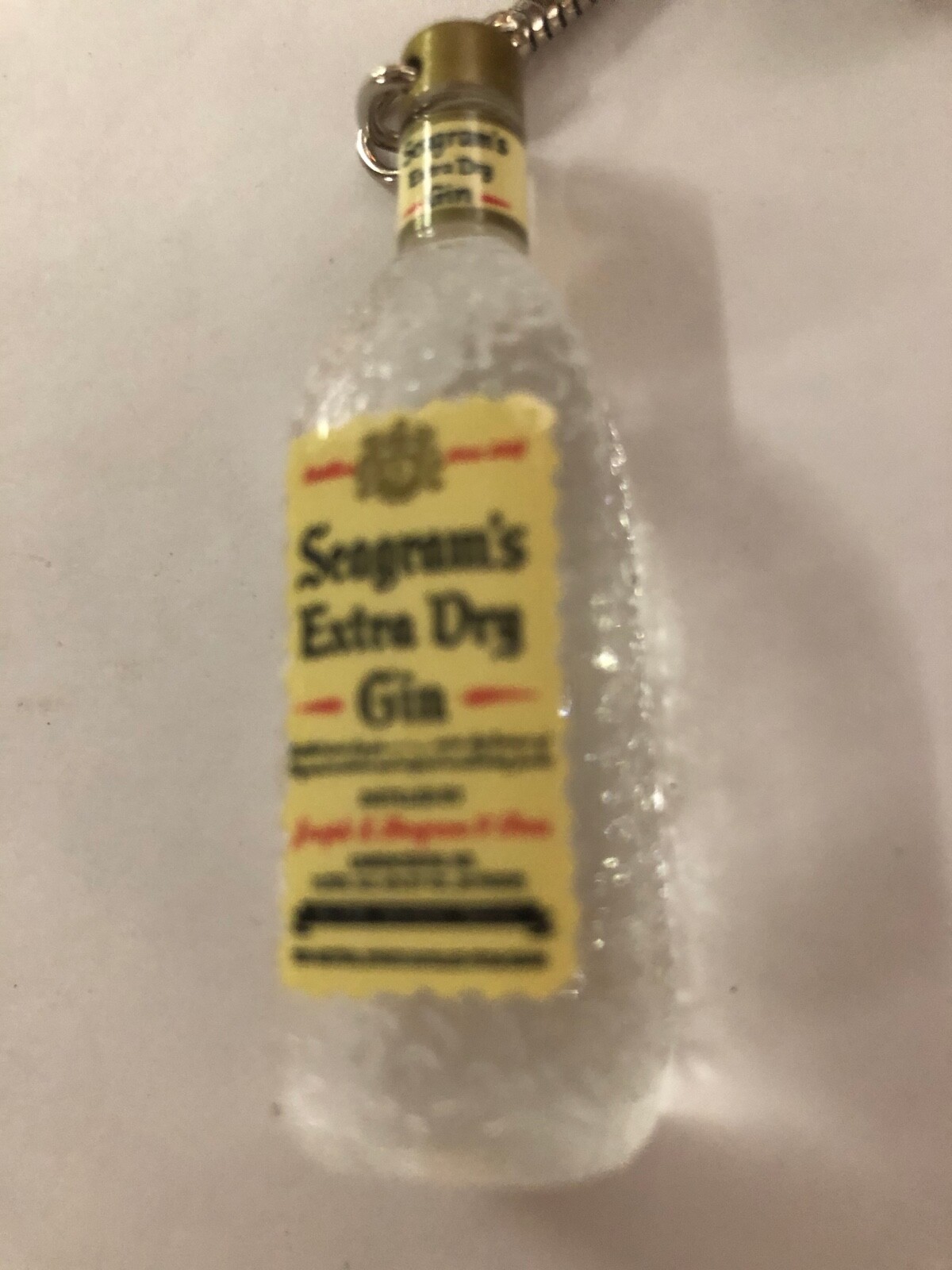 Seagram's Gin Advertising Mini Figural Bottle Key Chain ~ BW242