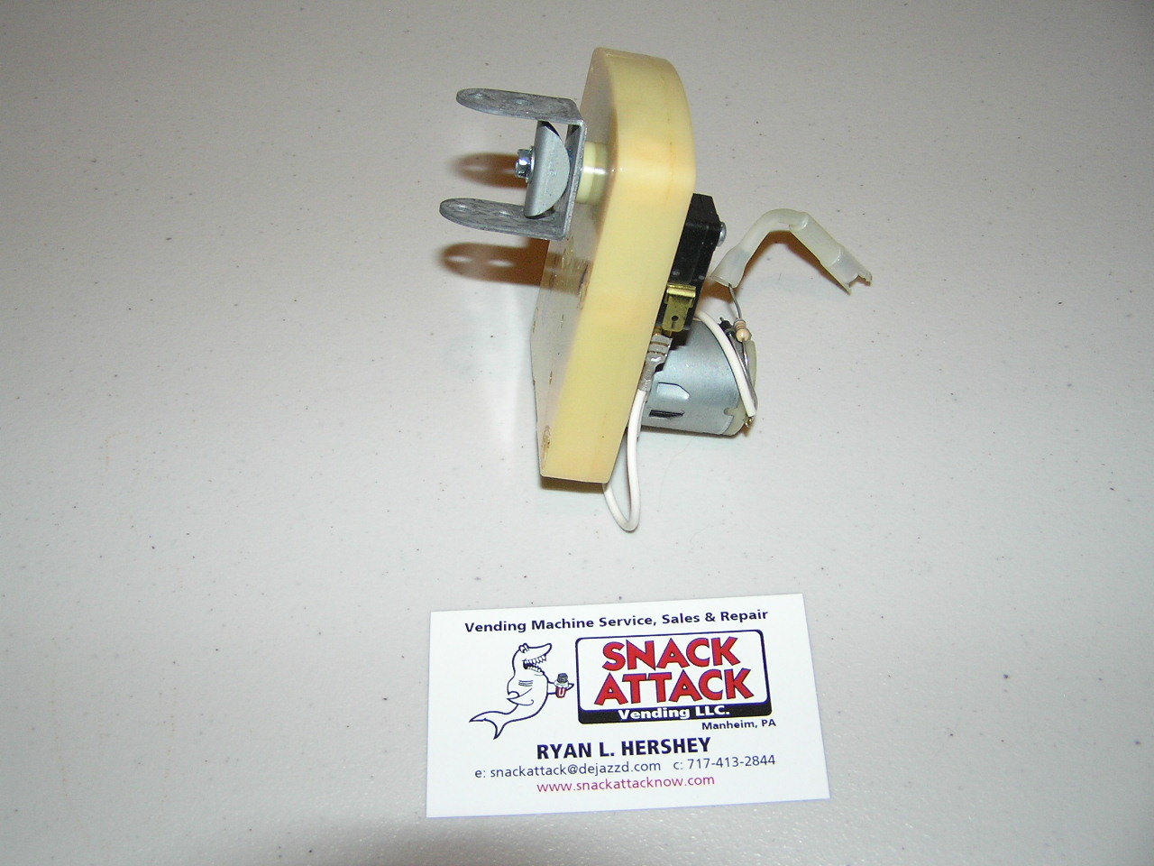 SAVAMCO SNACK VENDING MACHINE VEND MOTOR 10-3402-01 / Free Ship!
