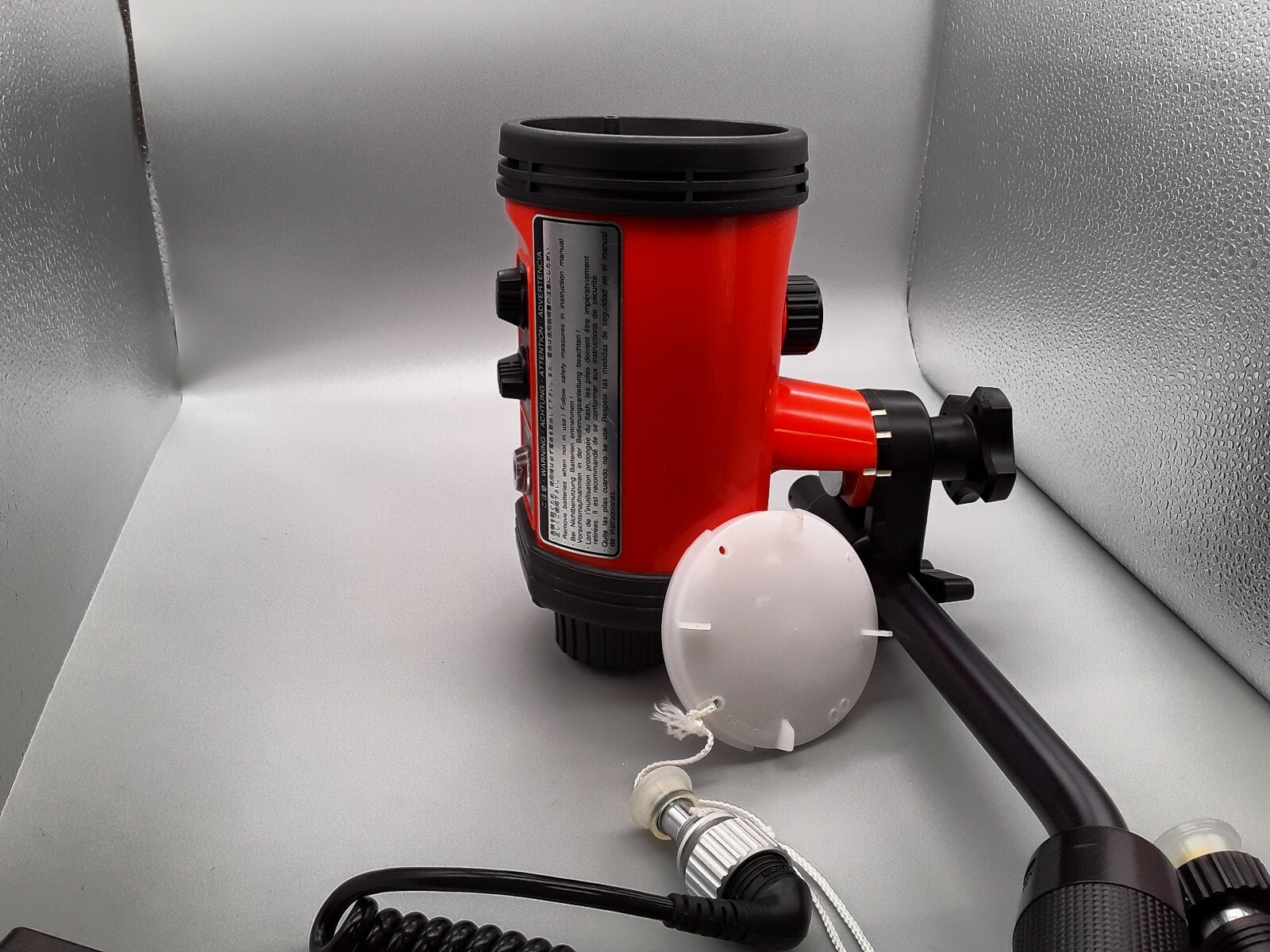 NIKONOS SB 105 UNDERWATER STROBE AND ACCESSORIES