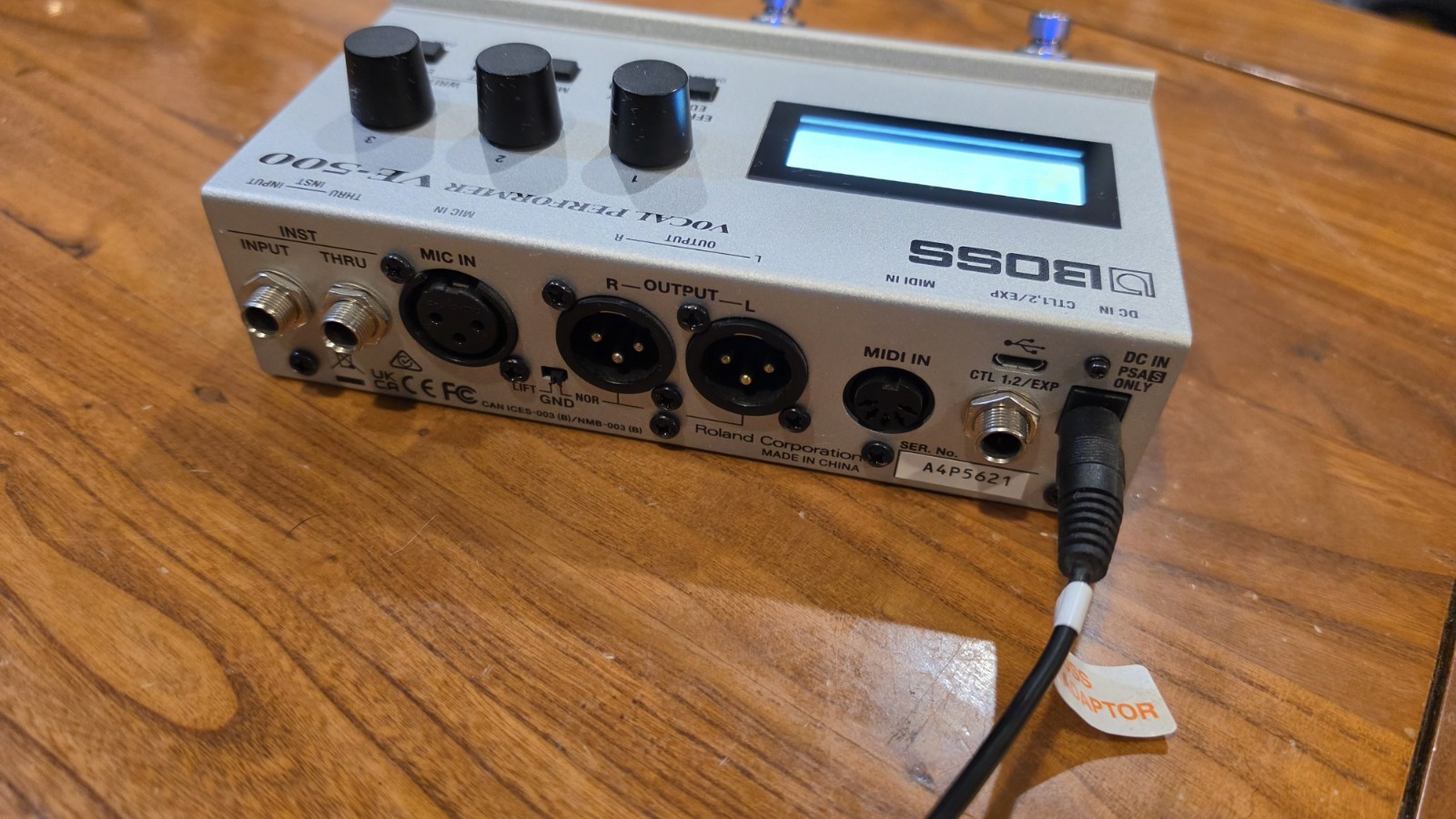 BOSS VE-500 Digital Vocal Performer Harmony Effects Processor for Microphone