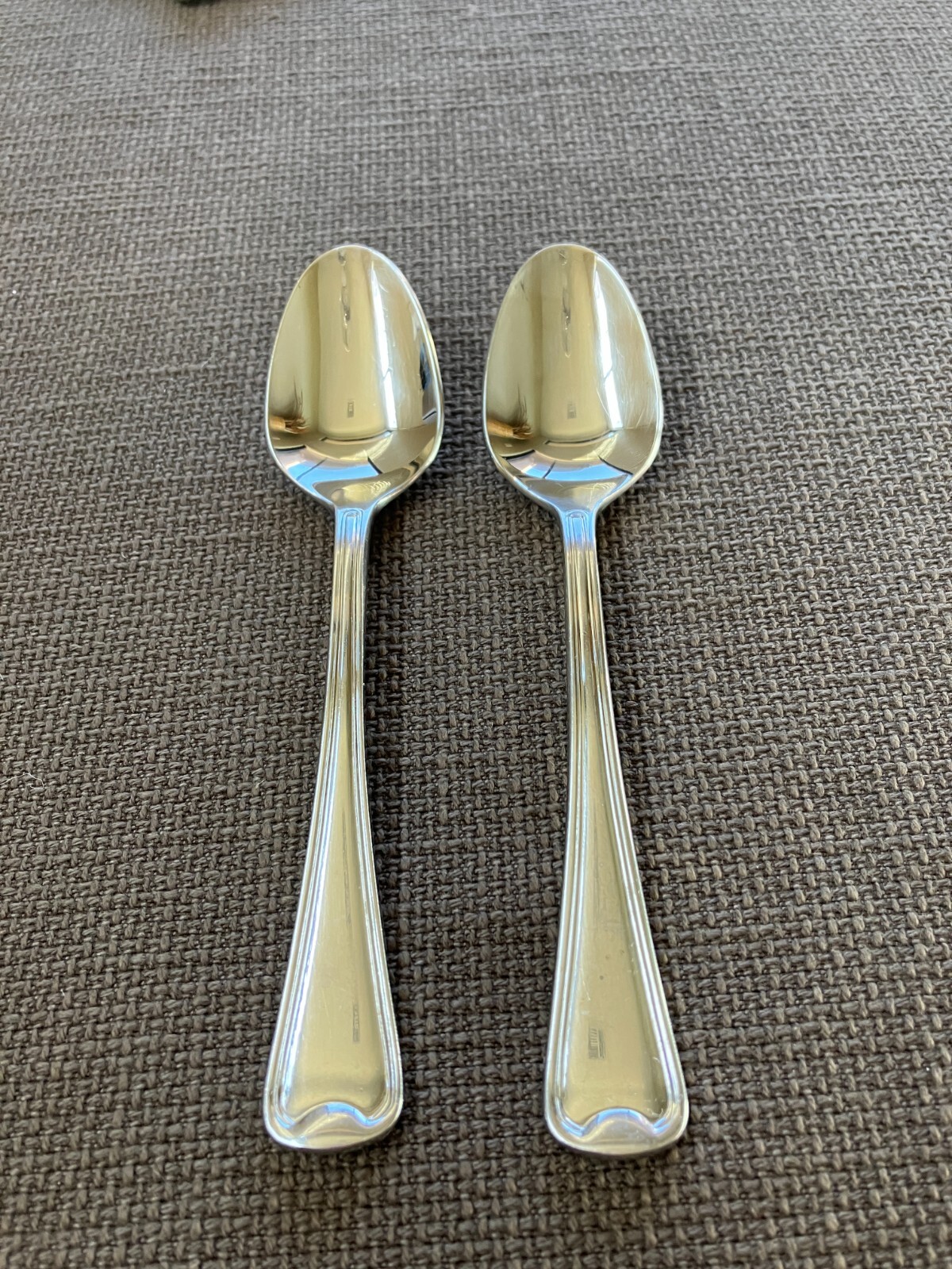 Oneida FLAMBE  18/10 Stainless Flatware-- 2 teaspoons--VGUC Vietnam
