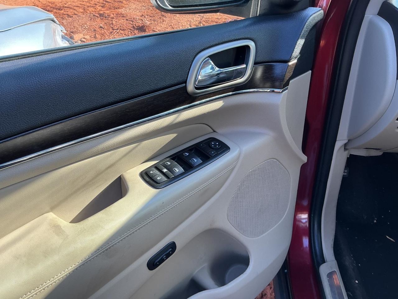 CHERGRAND 2014 Glove Box 5003133