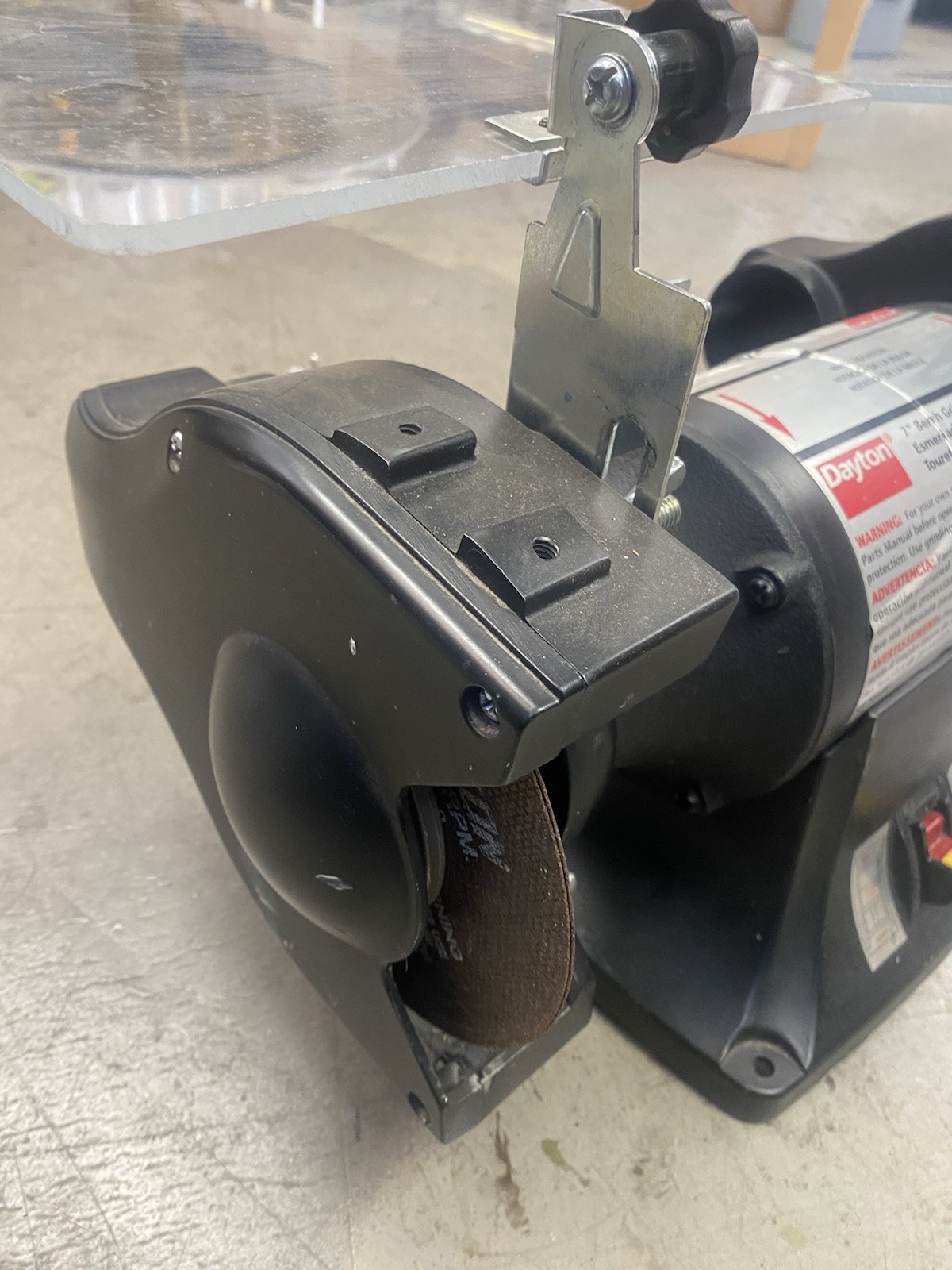 Dayton 7 Bench Grinder 1/2