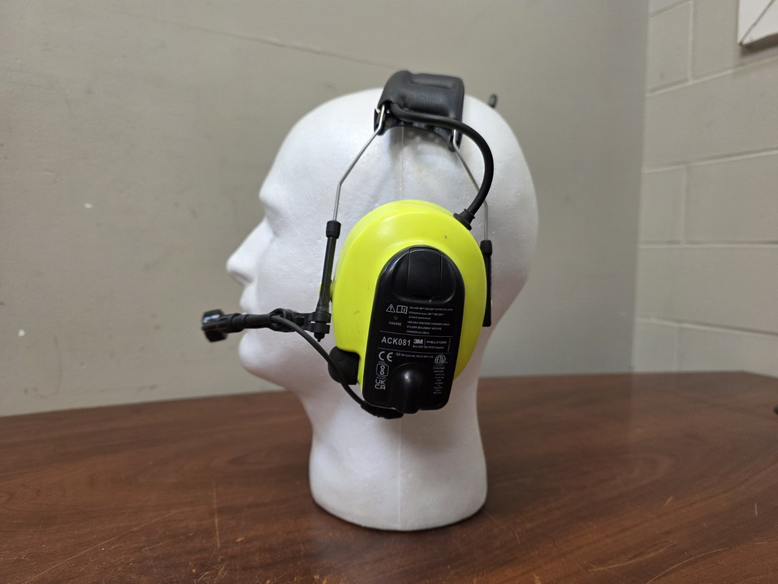 3M PELTOR LiteCom Plus Headset MT73H7A4610NA