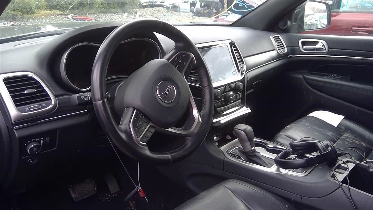 GRANDCHER 2020 Glove Box 2128852